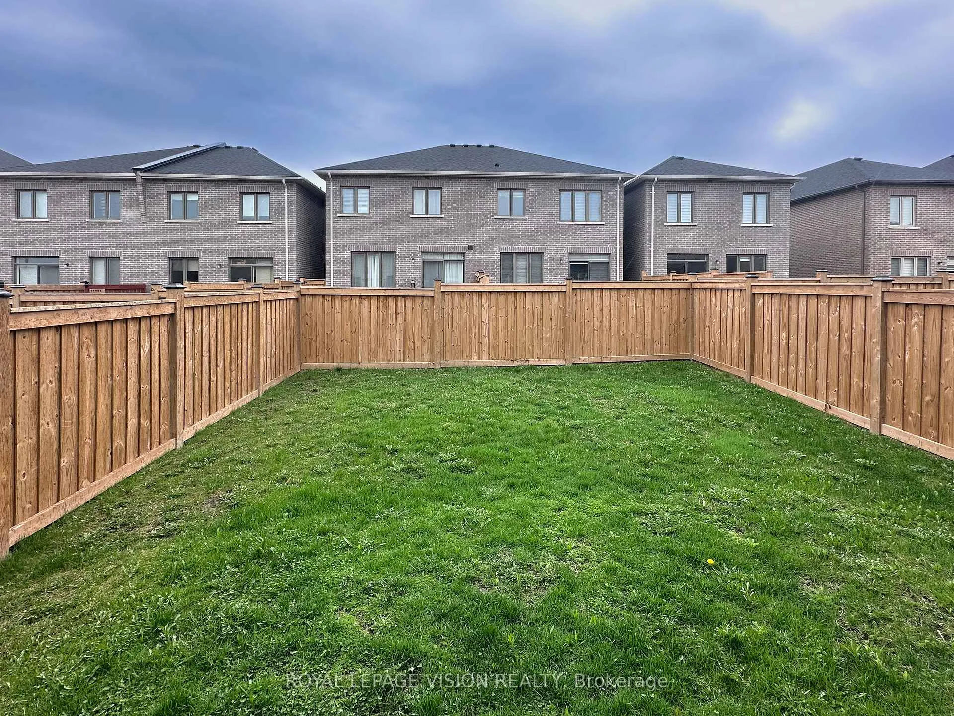 Photo 27 of 67 Ogston Crescent, Whitby, Rural Whitby — HOMEH