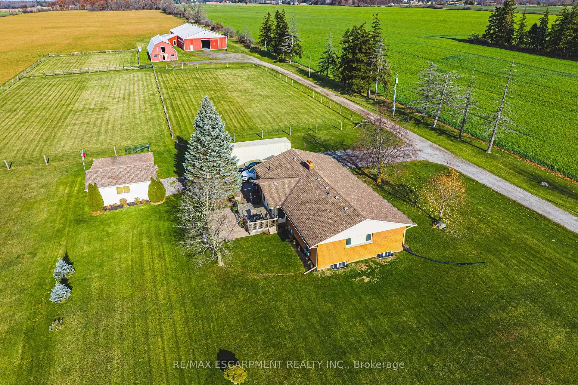 Photo 1 of 2276 Binbrook Road, Hamilton, Rural Glanbrook — HOMEH