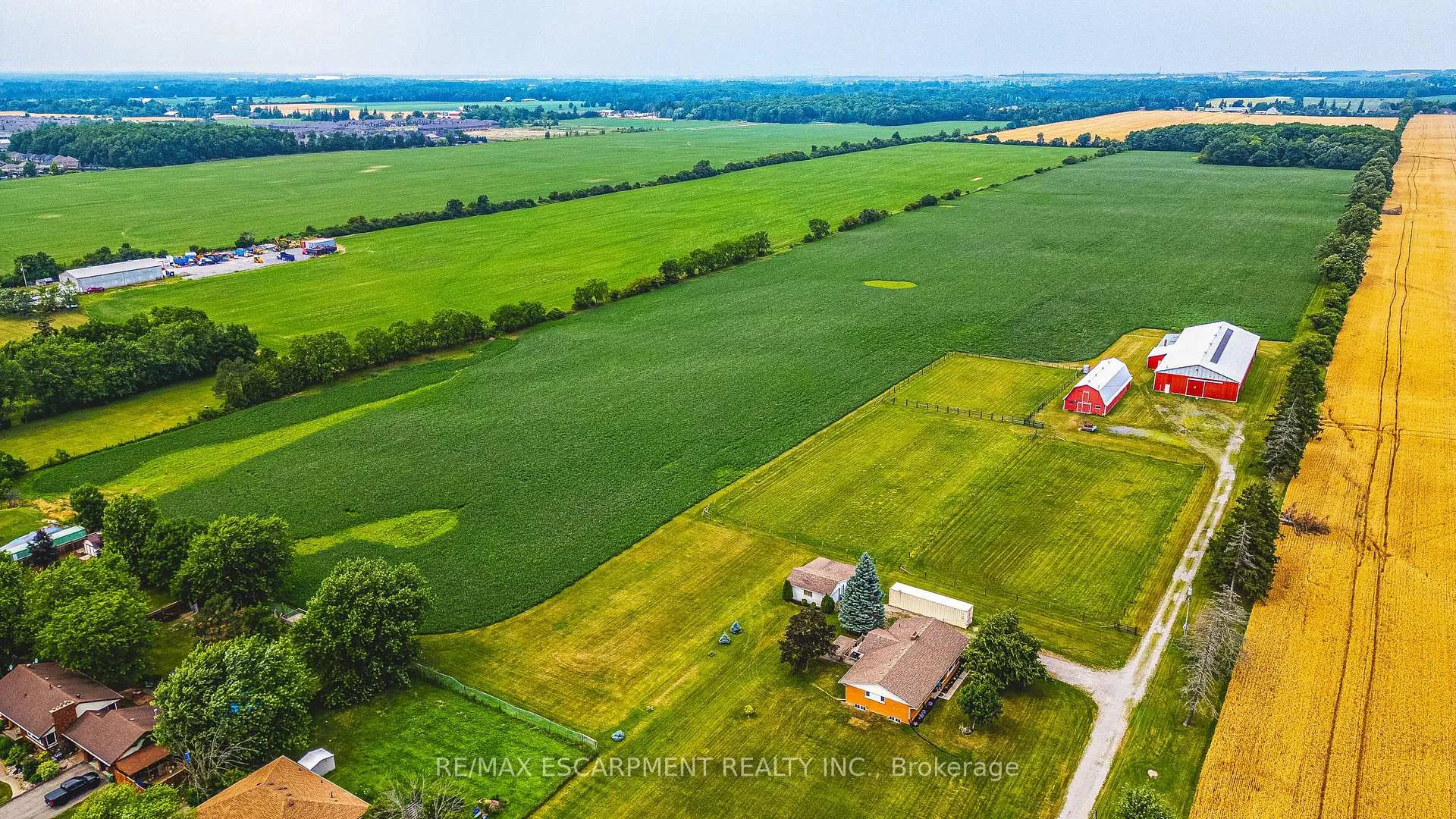 Photo 2 of 2276 Binbrook Road, Hamilton, Rural Glanbrook — HOMEH