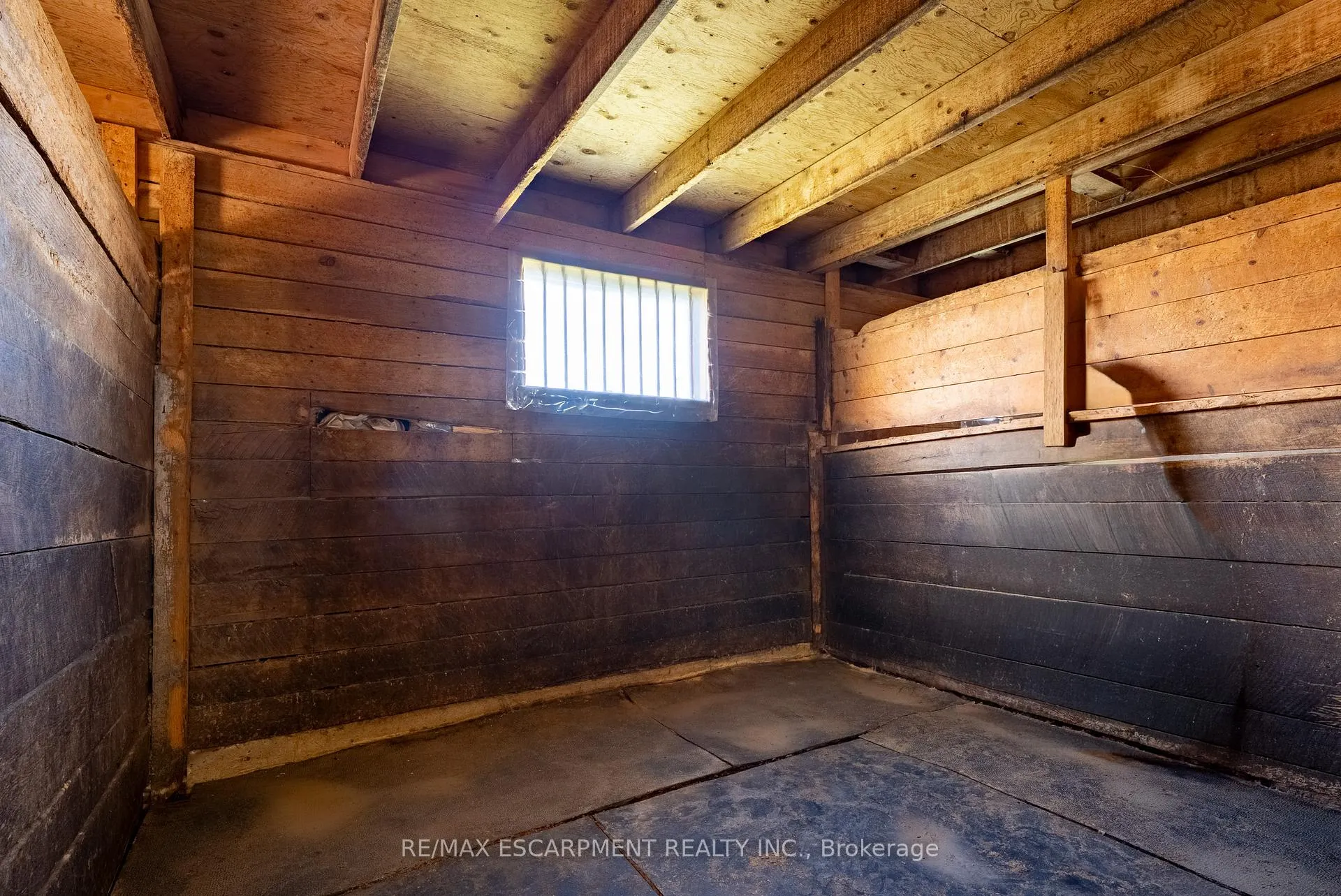 Photo 31 of 2276 Binbrook Road, Hamilton, Rural Glanbrook — HOMEH