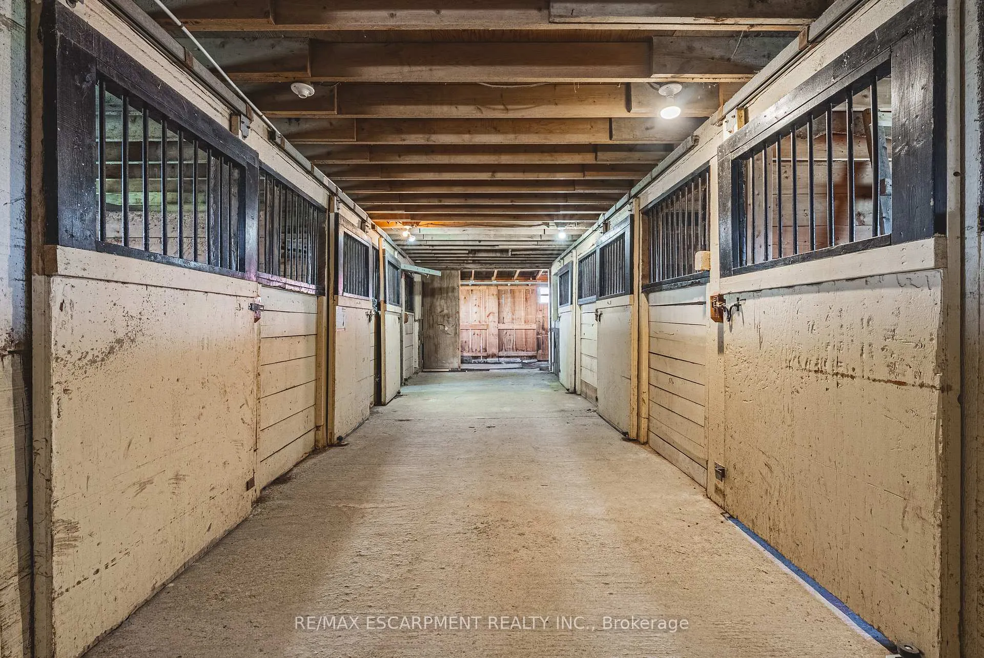 Photo 32 of 2276 Binbrook Road, Hamilton, Rural Glanbrook — HOMEH