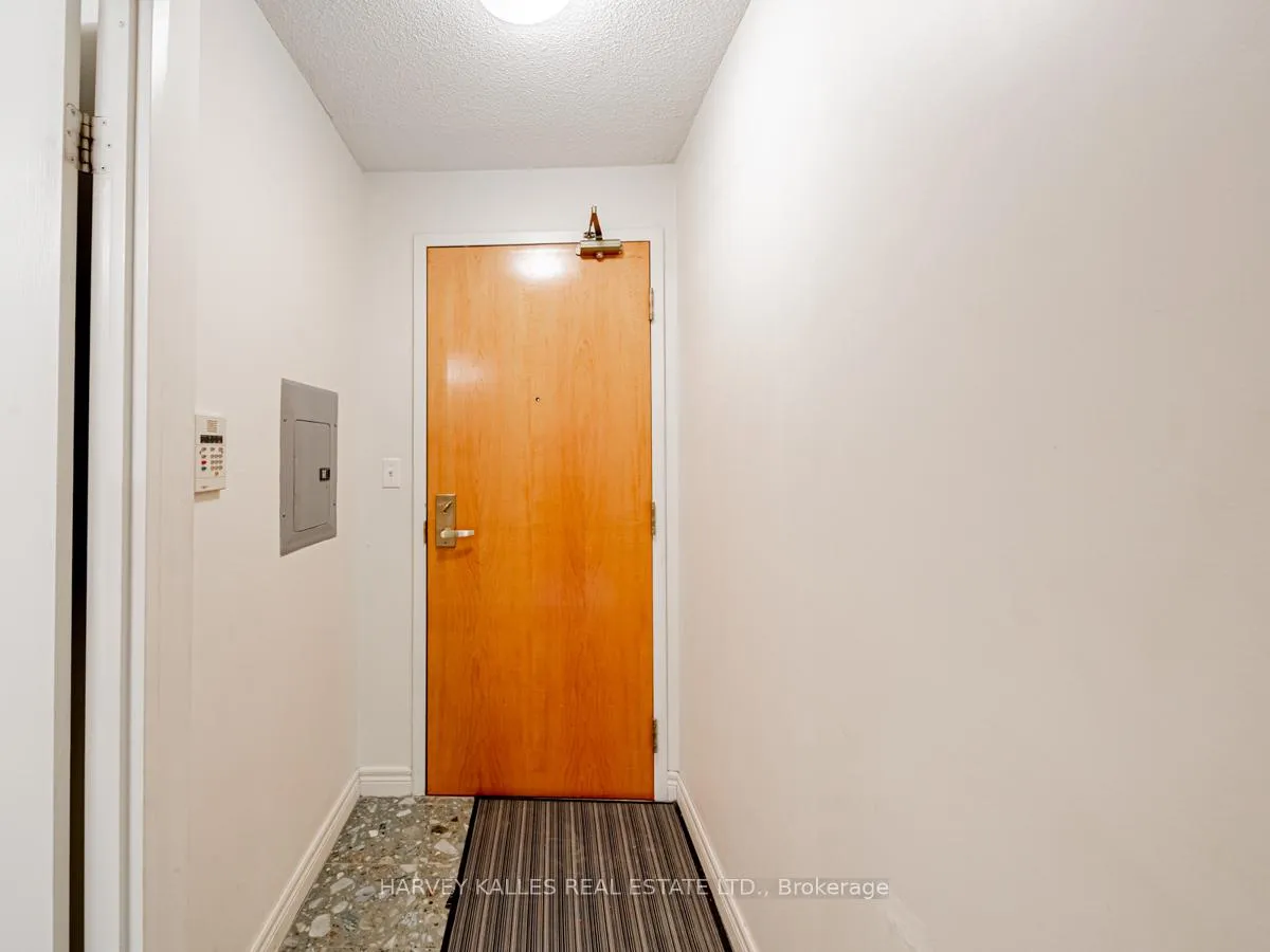Photo 3 of Unit 1101, 43 Eglinton Avenue E, Toronto, Mount Pleasant West — HOMEH