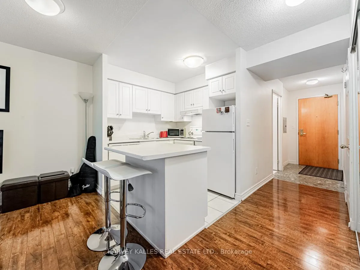 Photo 5 of Unit 1101, 43 Eglinton Avenue E, Toronto, Mount Pleasant West — HOMEH