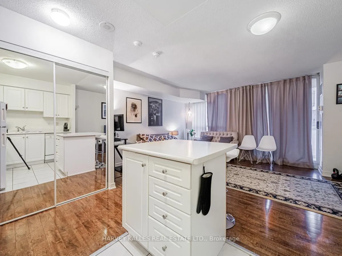 Photo 8 of Unit 1101, 43 Eglinton Avenue E, Toronto, Mount Pleasant West — HOMEH