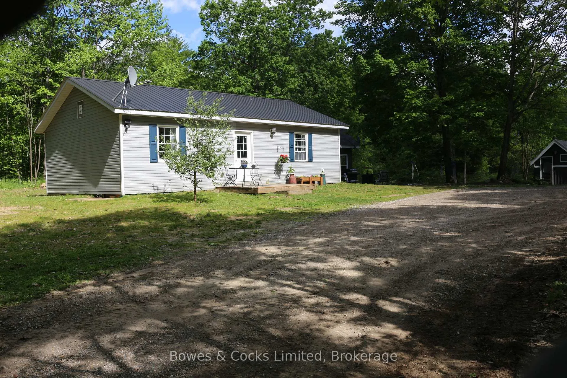 Photo 2 of 1801 Bordenwood Road, Frontenac, Frontenac Centre — HOMEH