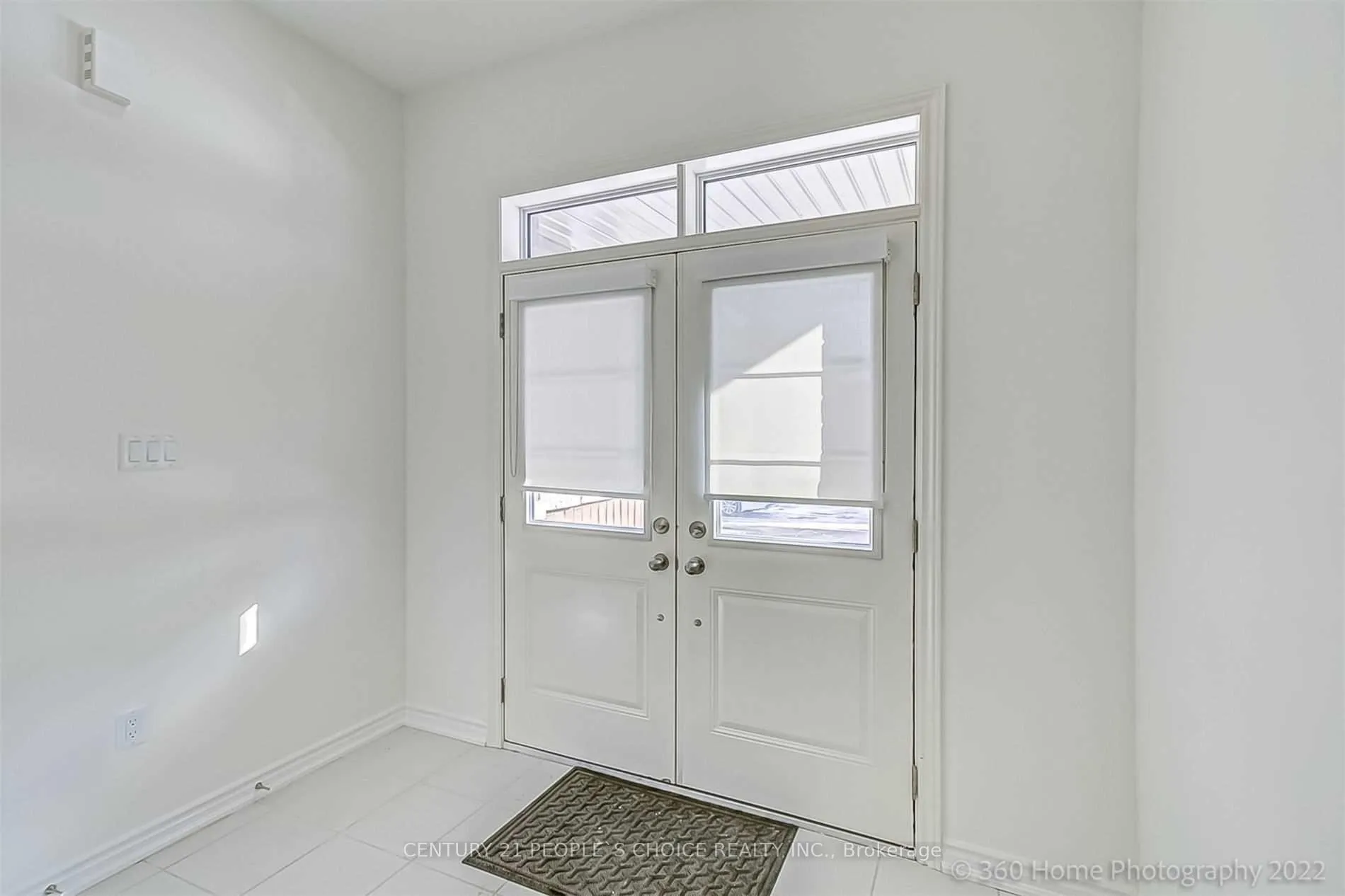 Photo 4 of 88 Adventura Road, Brampton, Northwest Brampton — HOMEH