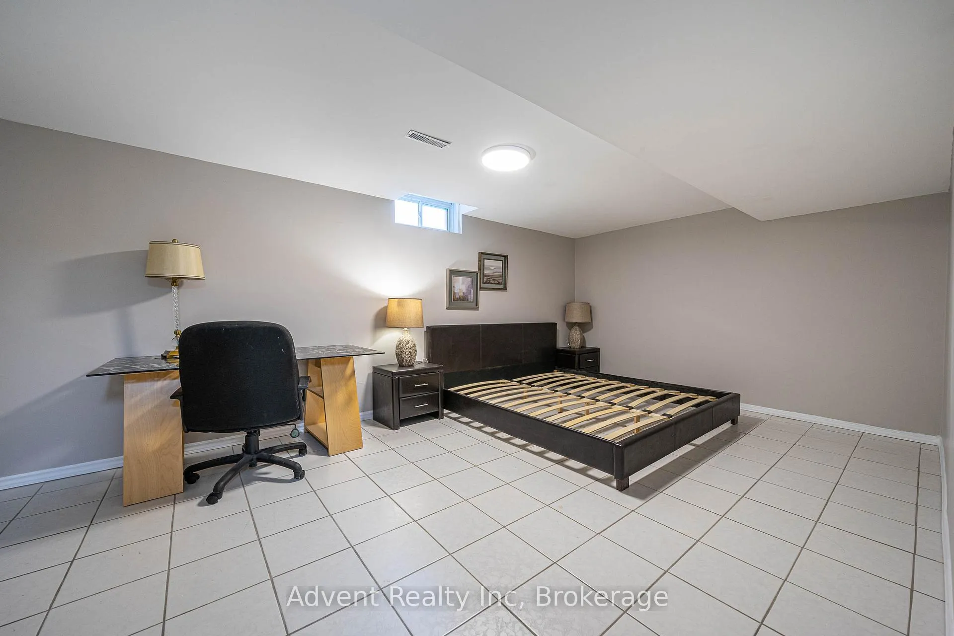Photo 12 of Unit Bsmt, 49 Cherhill Drive, Vaughan, Maple — HOMEH
