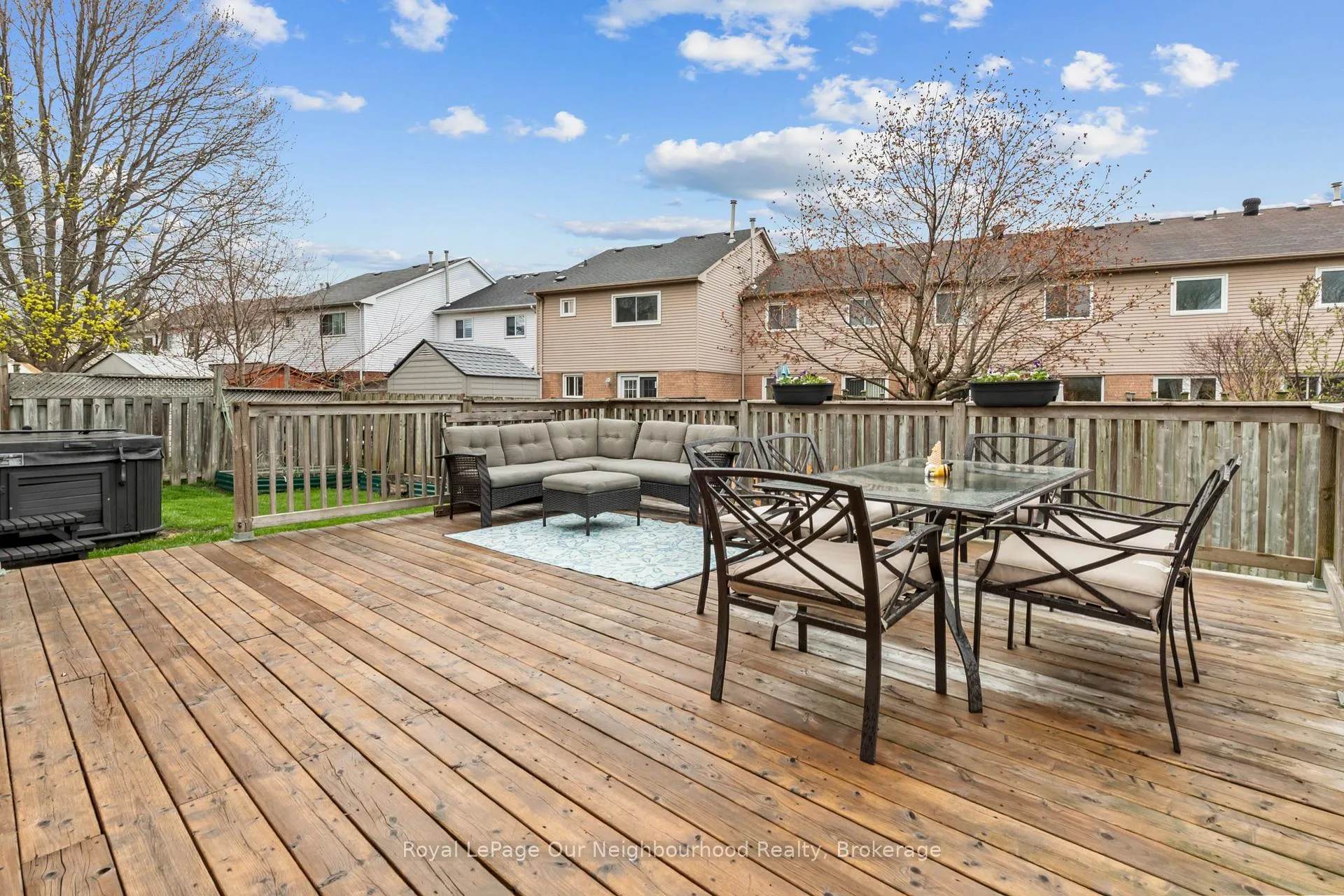 Photo 37 of 61 Fry Crescent, Clarington, Bowmanville — HOMEH