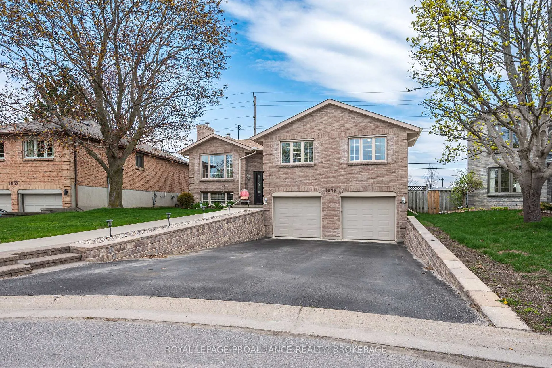 Photo 2 of 1048 Palmerston Crescent, Kingston, North of Taylor-Kidd Blvd — HOMEH