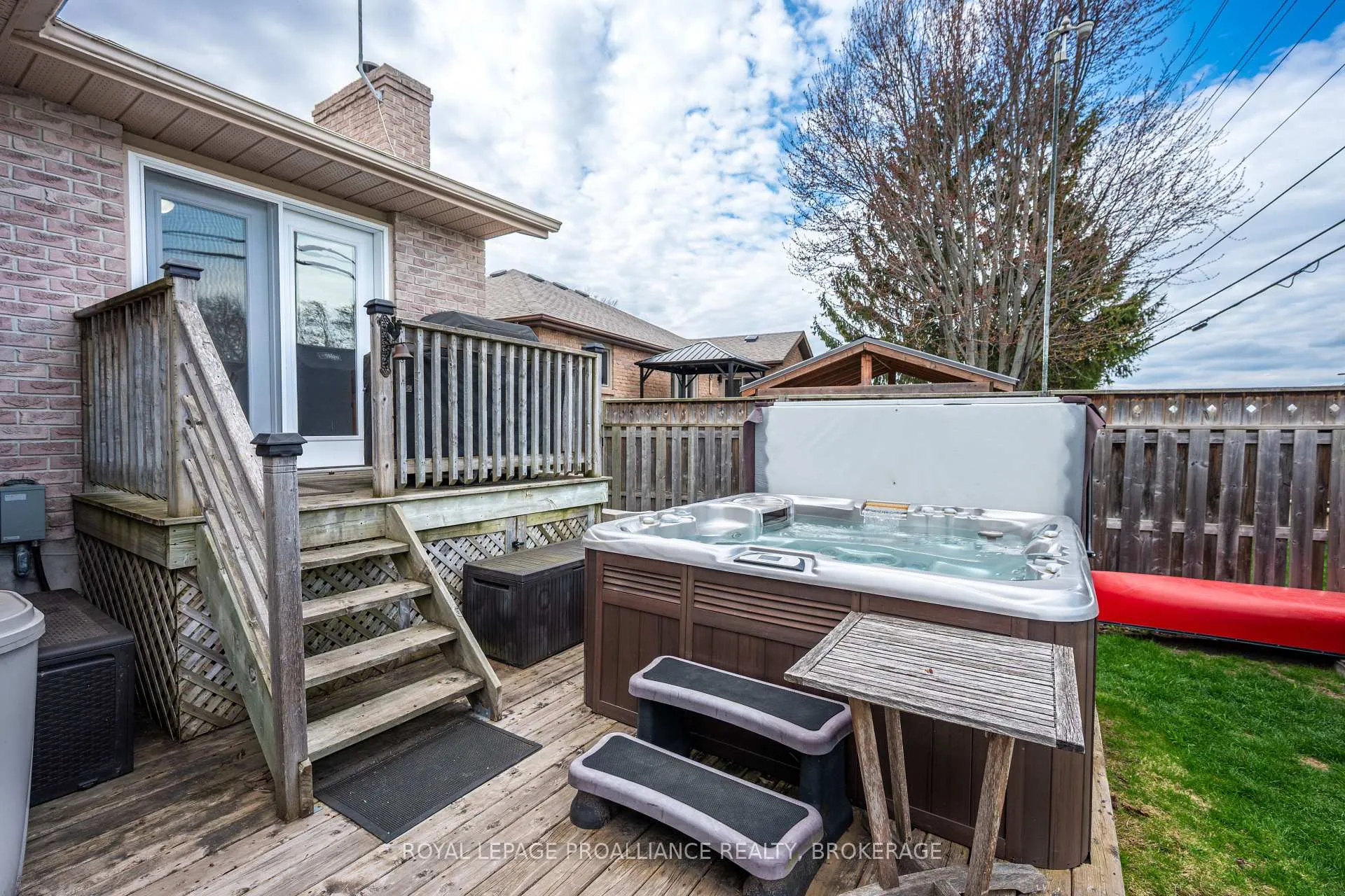 Photo 10 of 1048 Palmerston Crescent, Kingston, North of Taylor-Kidd Blvd — HOMEH