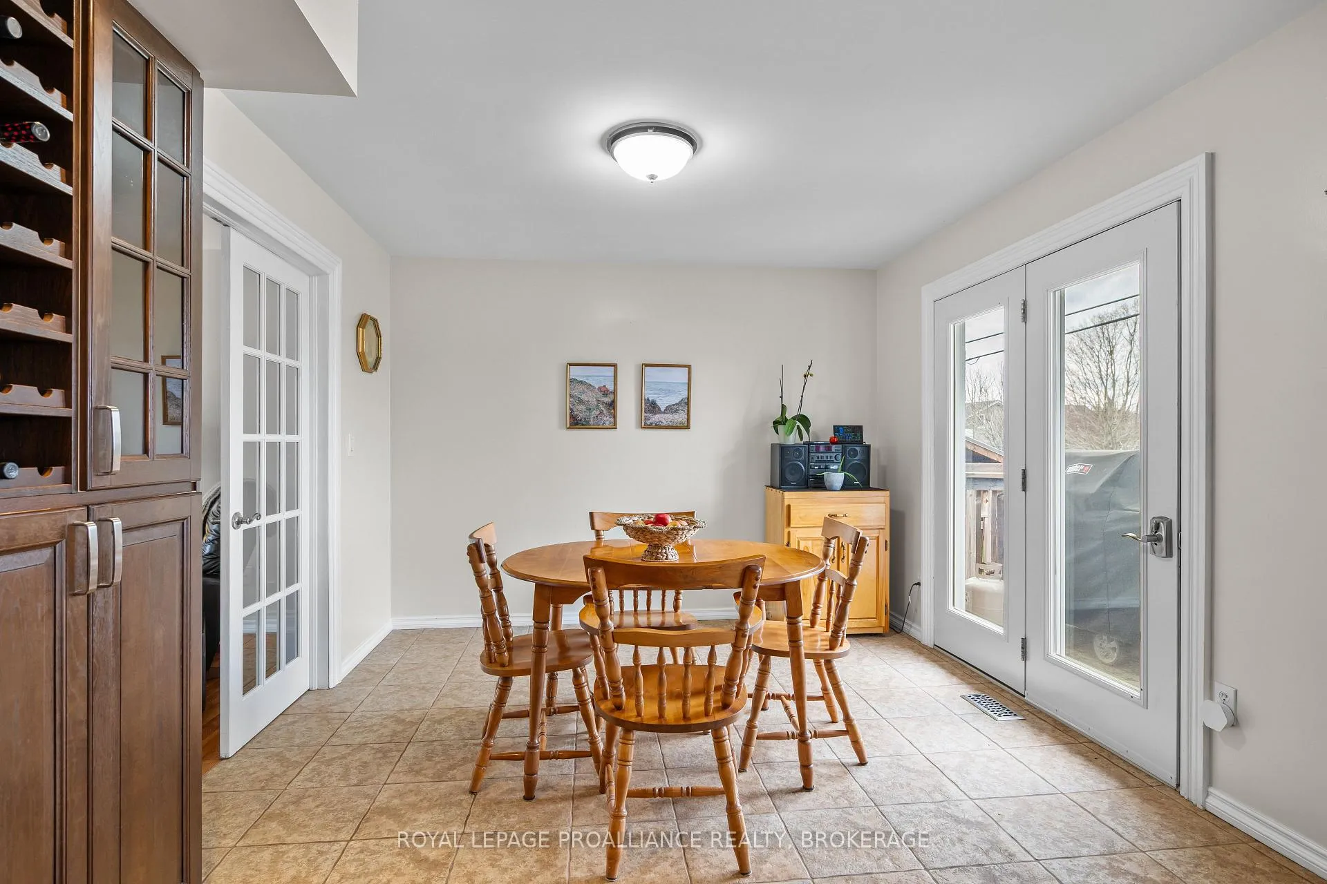 Photo 24 of 1048 Palmerston Crescent, Kingston, North of Taylor-Kidd Blvd — HOMEH