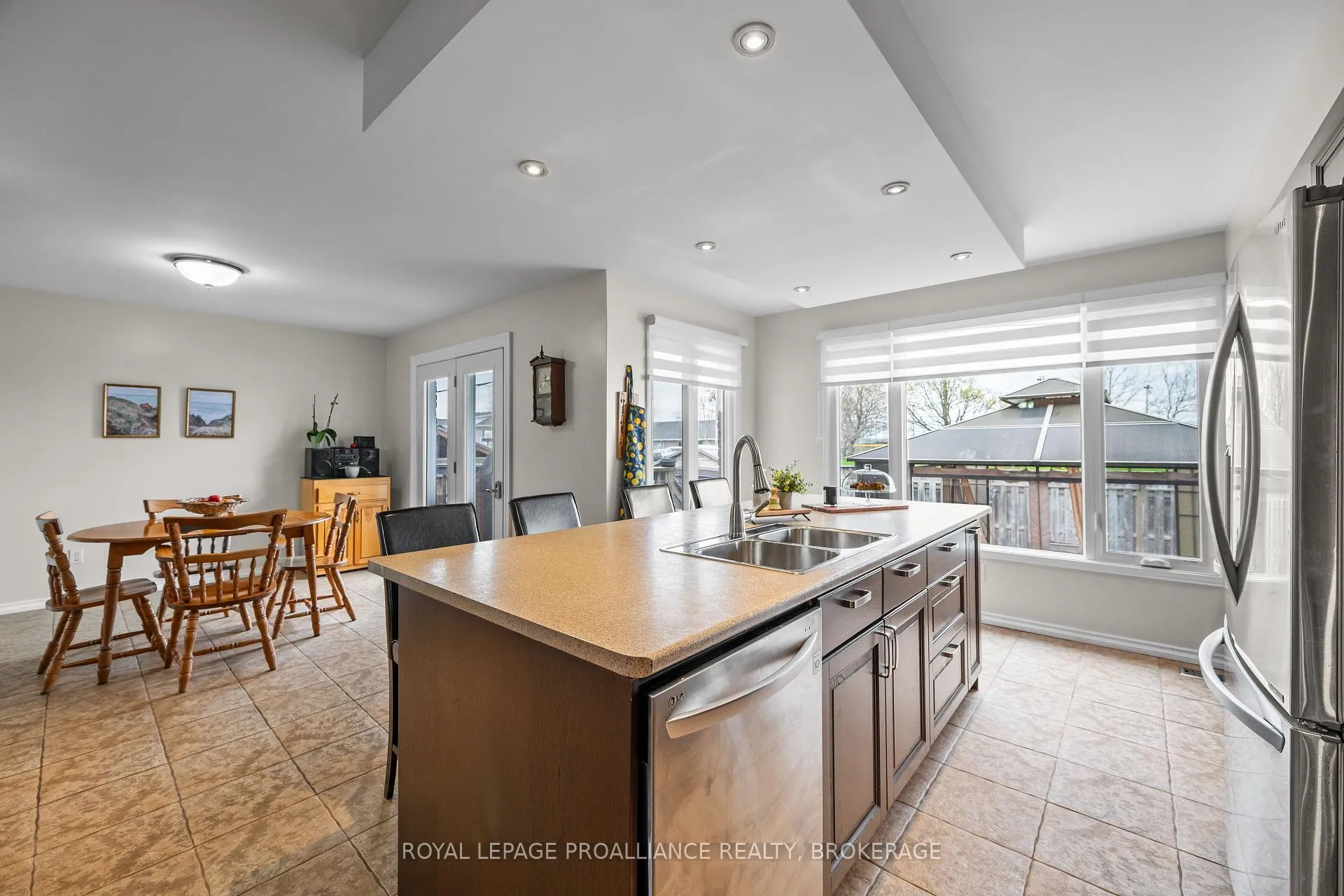 Photo 29 of 1048 Palmerston Crescent, Kingston, North of Taylor-Kidd Blvd — HOMEH