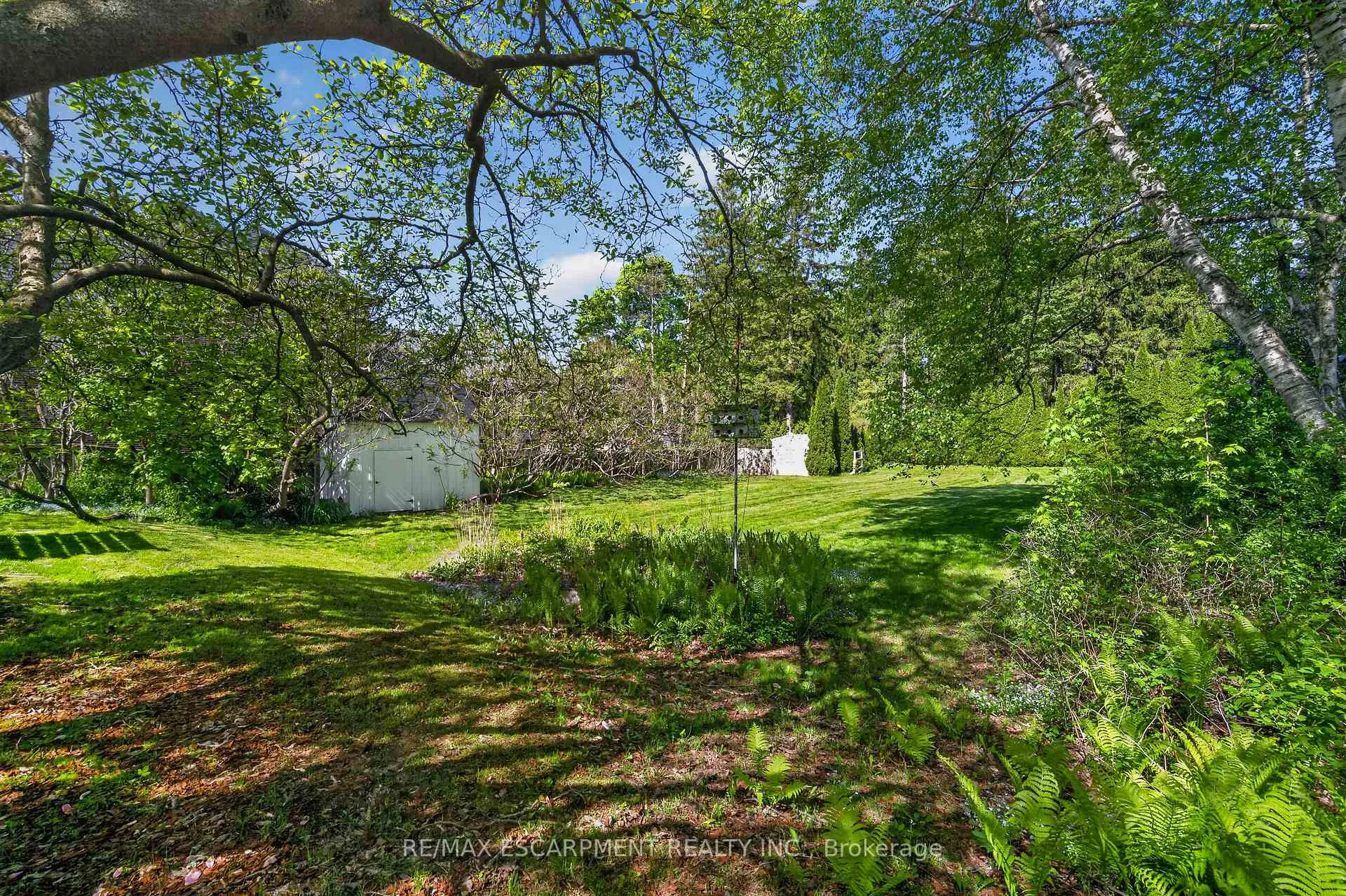 Photo 12 of 53 Lovers Lane, Hamilton, Ancaster — HOMEH