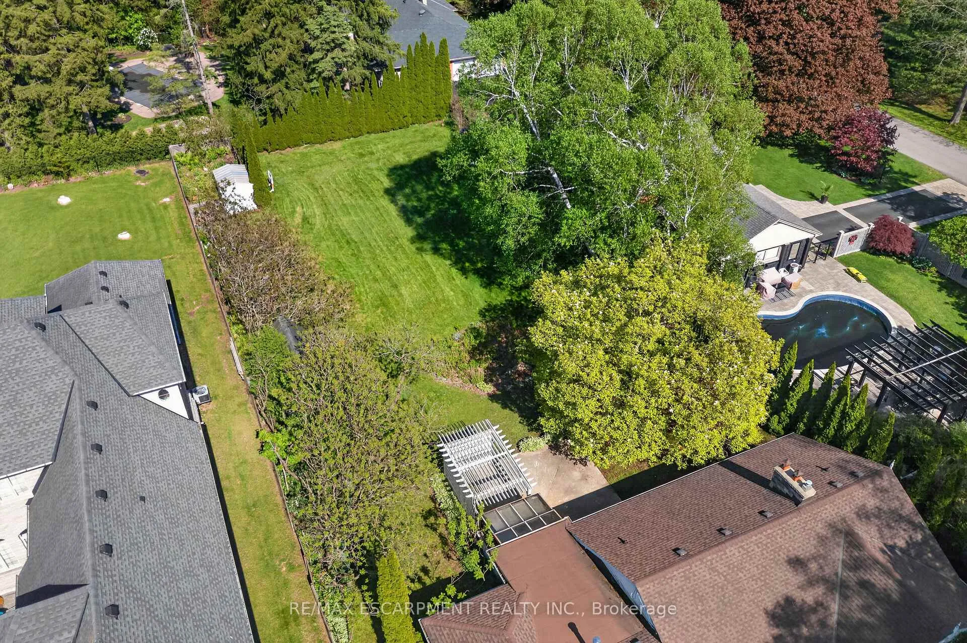 Photo 17 of 53 Lovers Lane, Hamilton, Ancaster — HOMEH