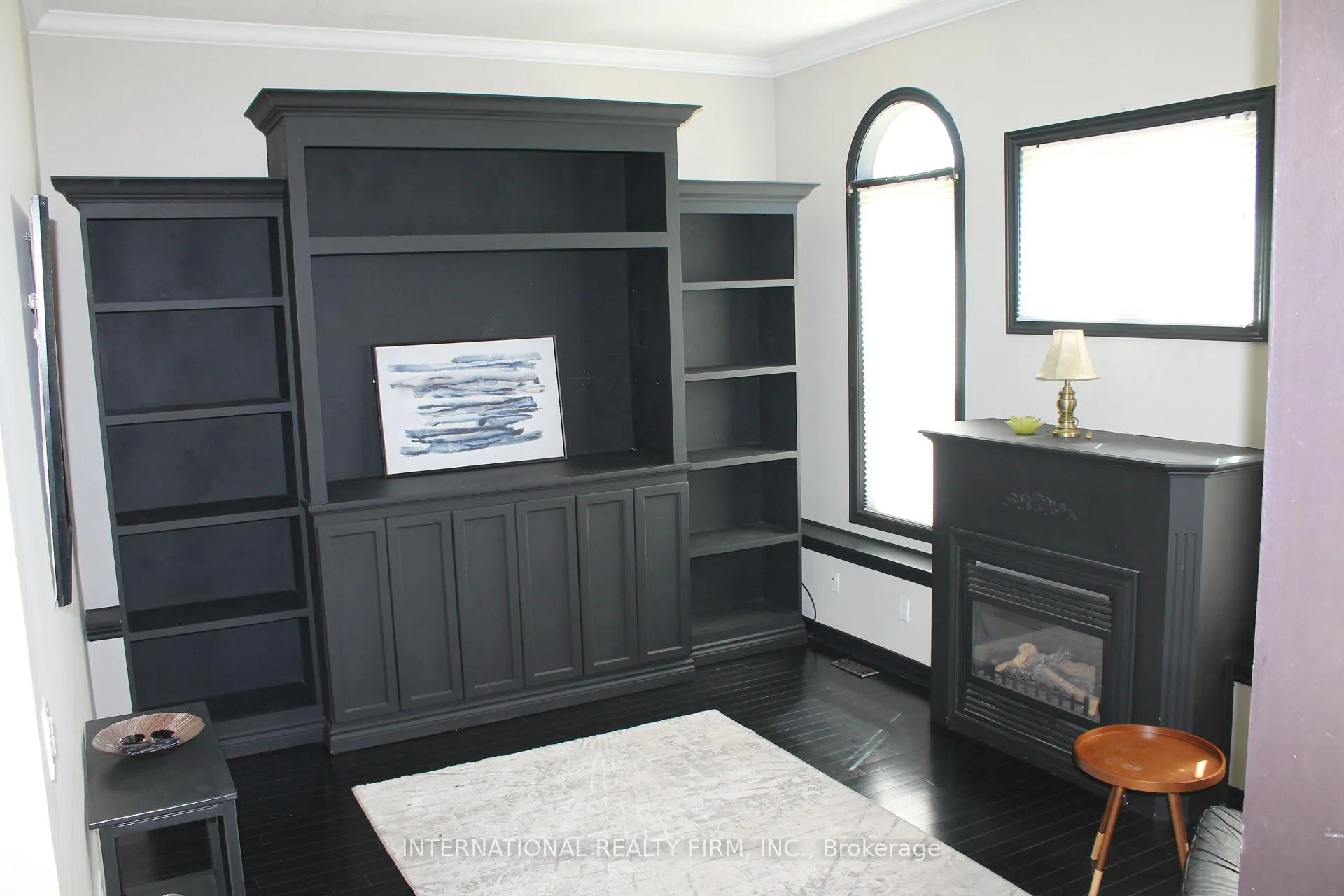 Photo 4 of 412 Wright Crescent, Niagara-on-the-Lake, Glendale — HOMEH