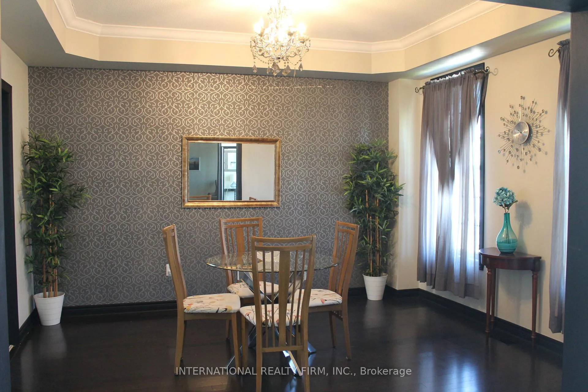 Photo 6 of 412 Wright Crescent, Niagara-on-the-Lake, Glendale — HOMEH
