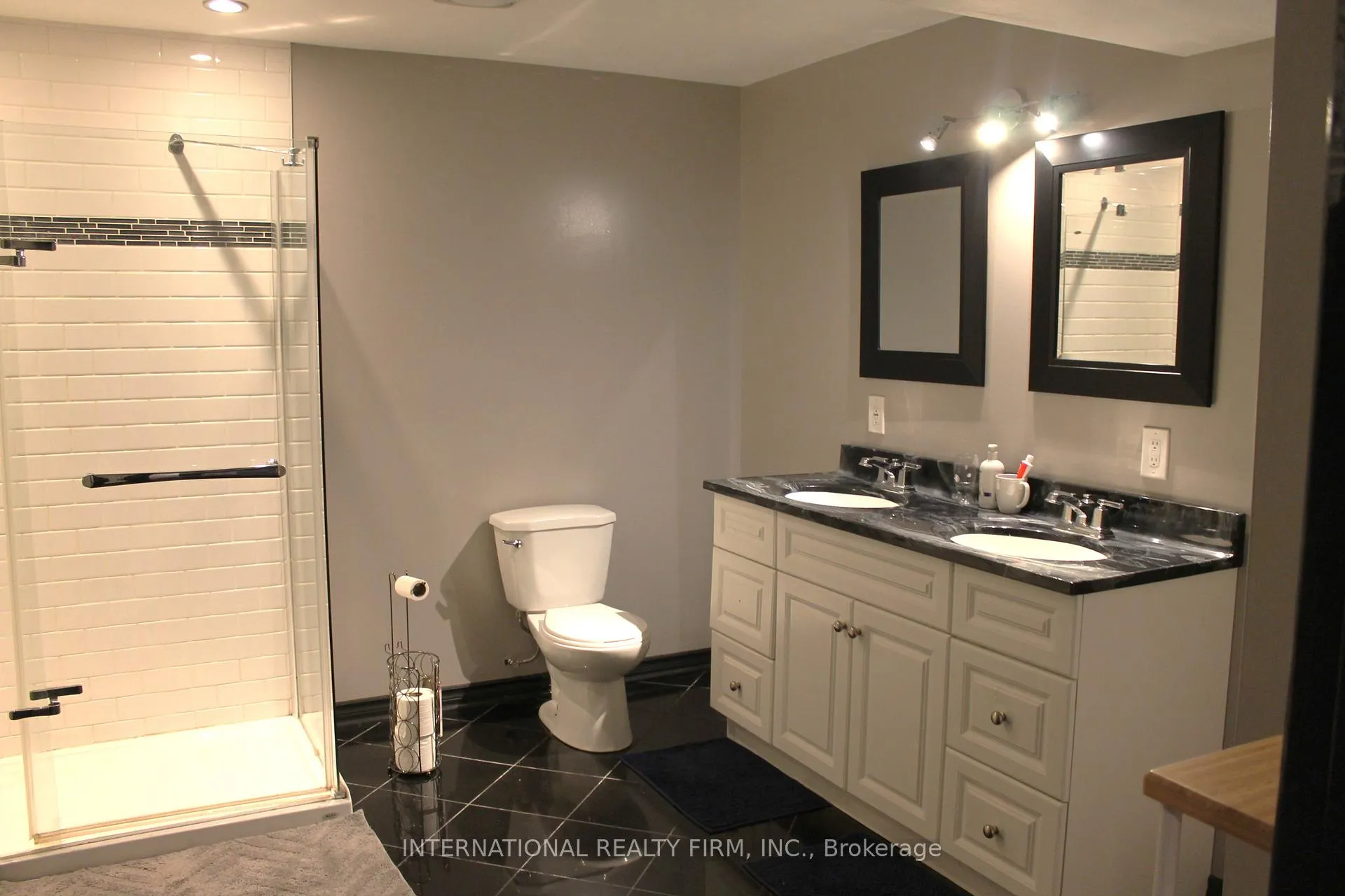 Photo 14 of 412 Wright Crescent, Niagara-on-the-Lake, Glendale — HOMEH