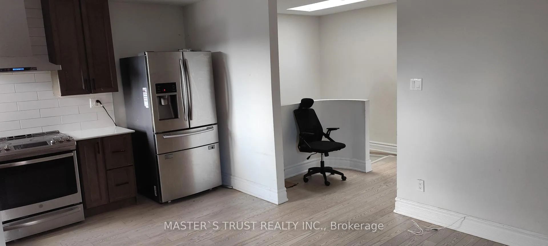 Photo 4 of Unit 2nd Floor, 40 Whitley Castle Crescent S, Scarborough, Agincourt North — HOMEH