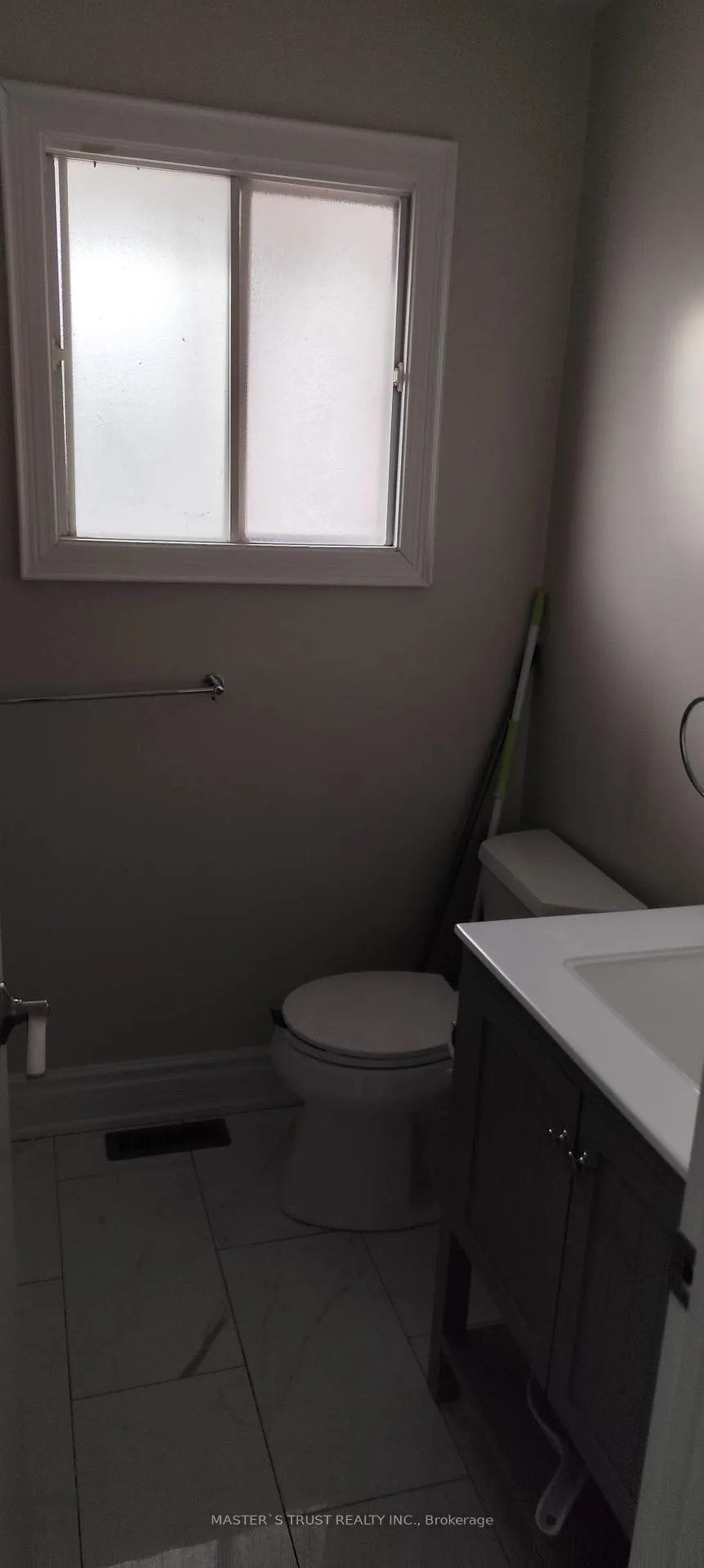 Photo 6 of Unit 2nd Floor, 40 Whitley Castle Crescent S, Scarborough, Agincourt North — HOMEH