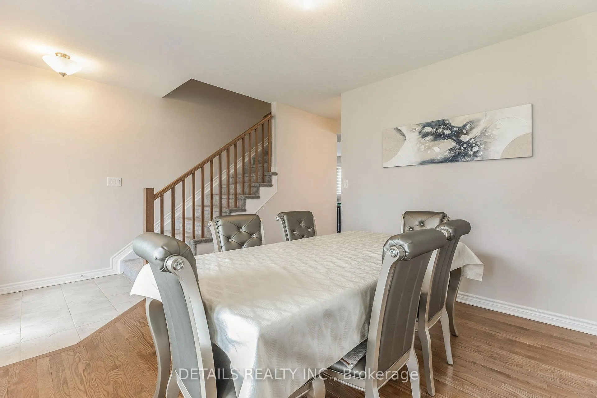 Photo 5 of 708 Vennecy Terrace, Ottawa, Chapel Hill South - Orleans Village — HOMEH