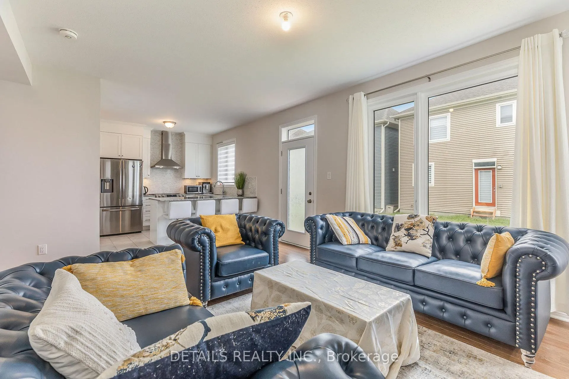 Photo 8 of 708 Vennecy Terrace, Ottawa, Chapel Hill South - Orleans Village — HOMEH