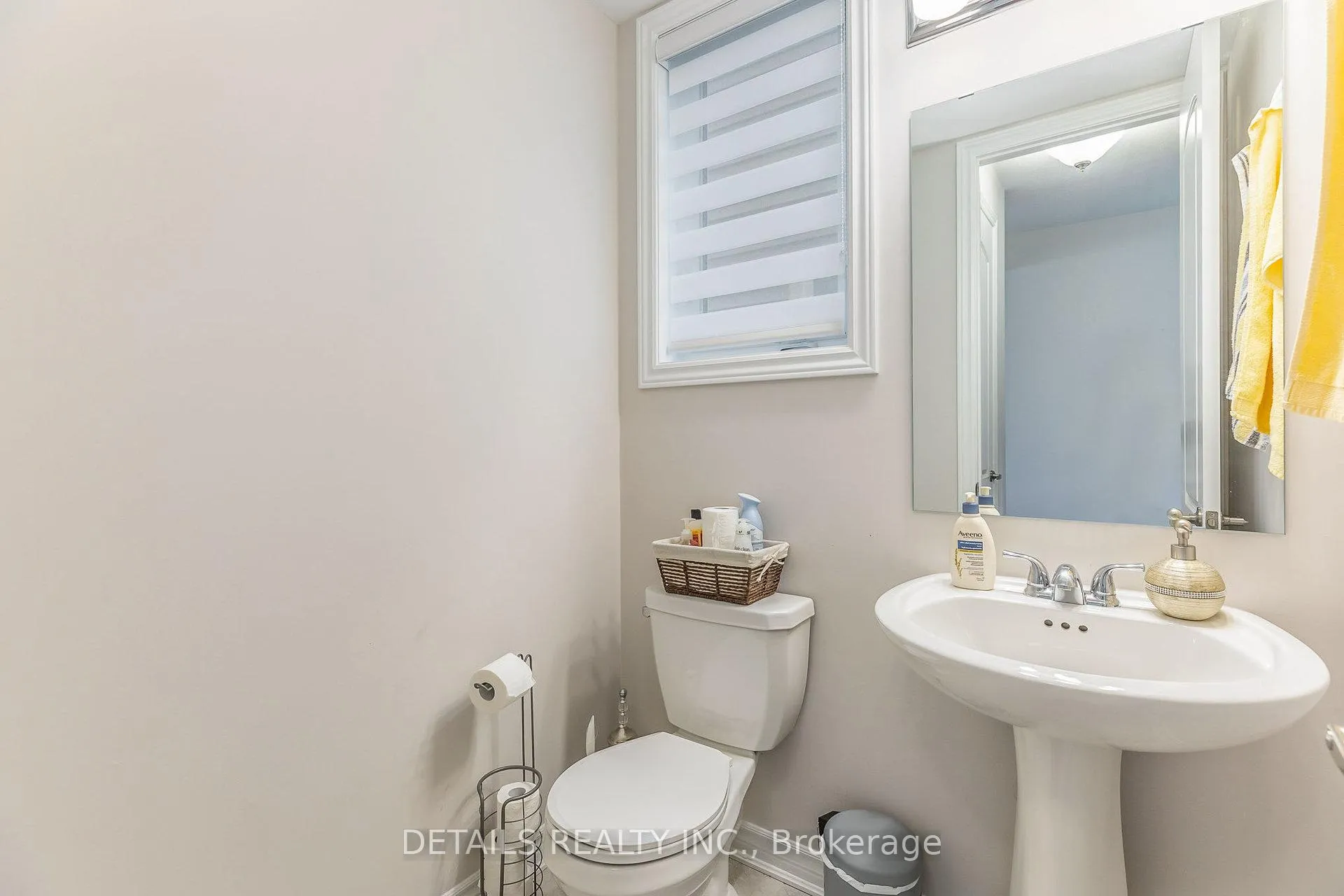 Photo 13 of 708 Vennecy Terrace, Ottawa, Chapel Hill South - Orleans Village — HOMEH