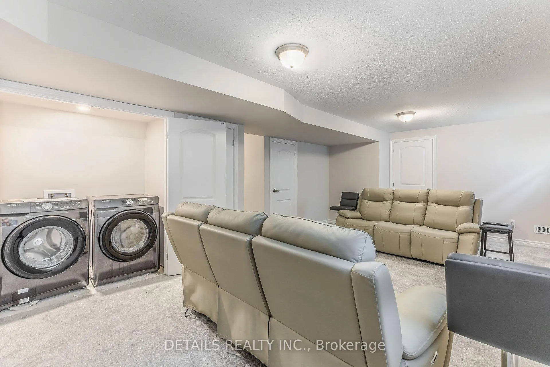 Photo 22 of 708 Vennecy Terrace, Ottawa, Chapel Hill South - Orleans Village — HOMEH