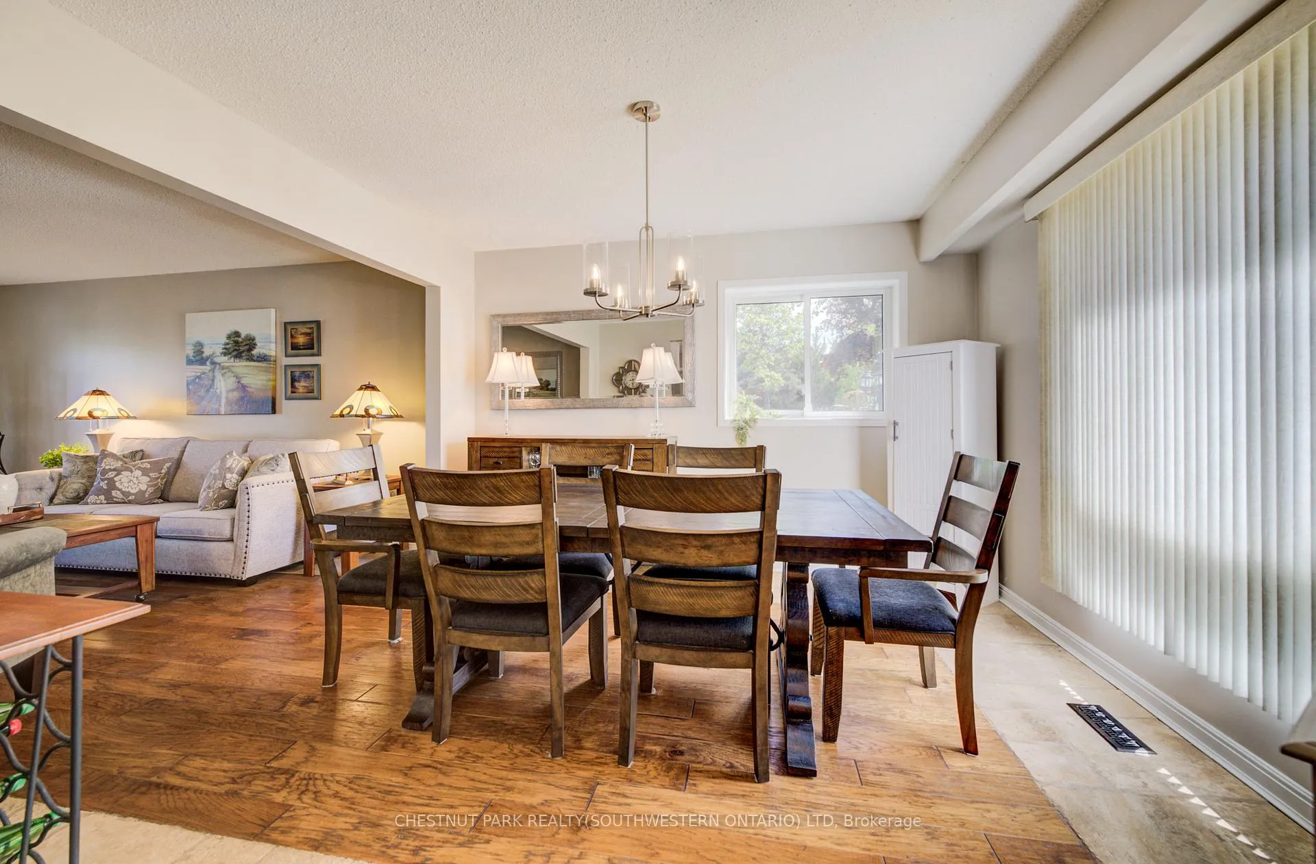 Photo 8 of 135 Royal Orchard Drive, Waterloo — HOMEH