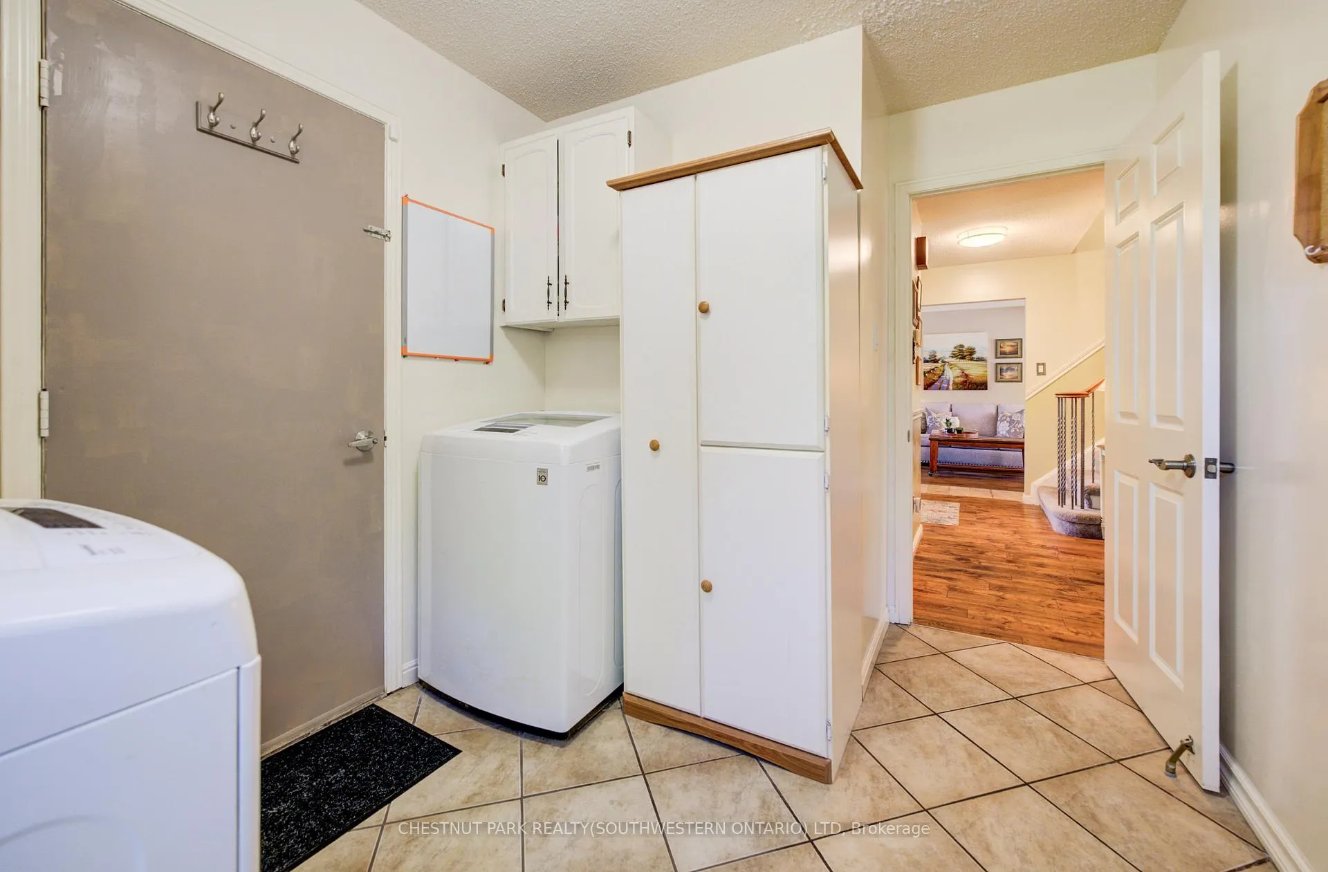 Photo 19 of 135 Royal Orchard Drive, Waterloo — HOMEH