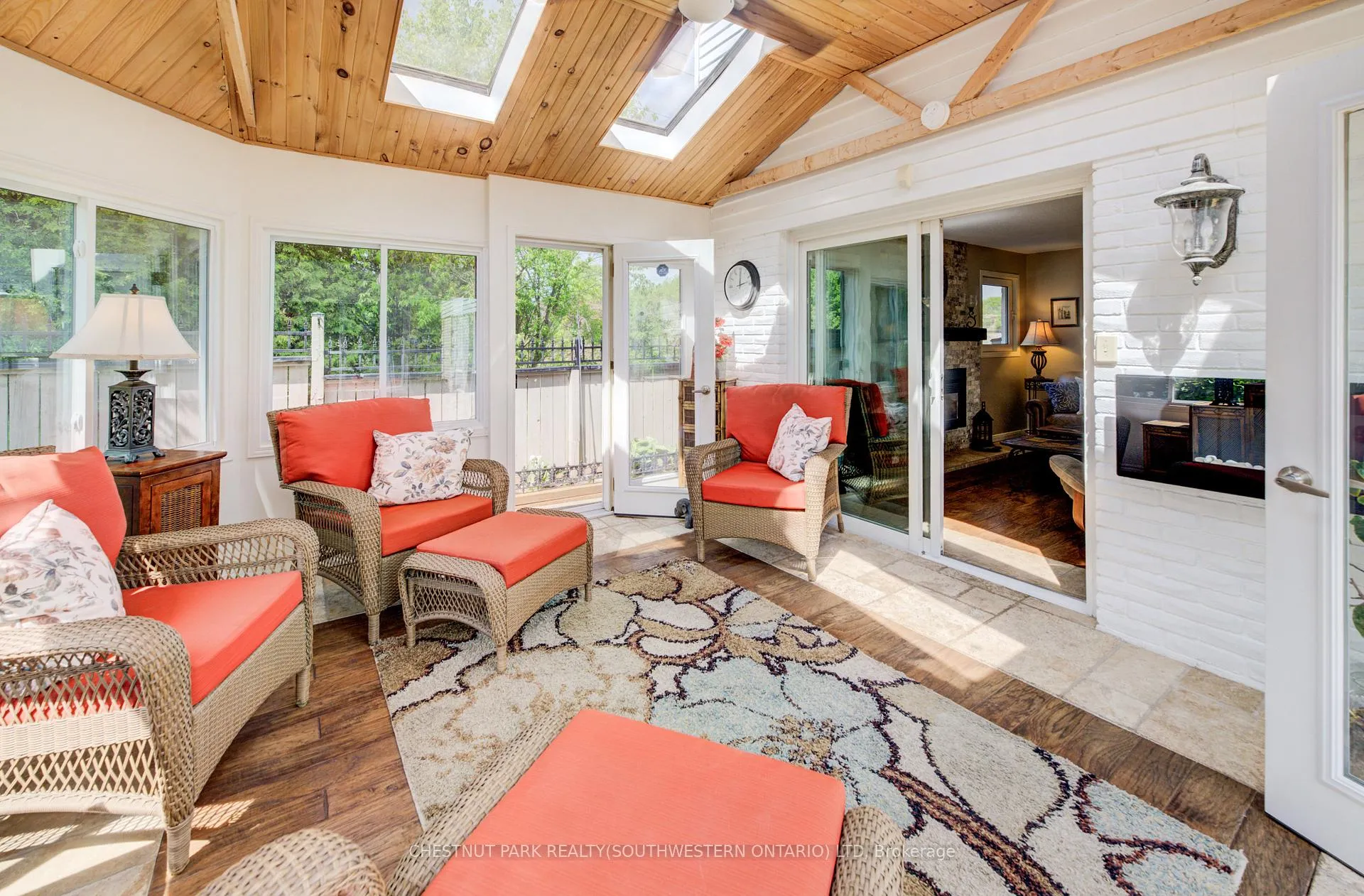 Photo 21 of 135 Royal Orchard Drive, Waterloo — HOMEH
