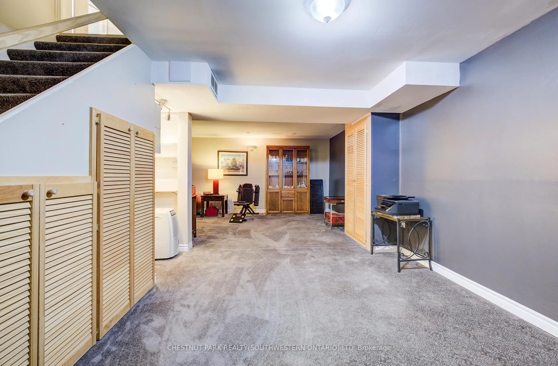 Photo 35 of 135 Royal Orchard Drive, Waterloo — HOMEH