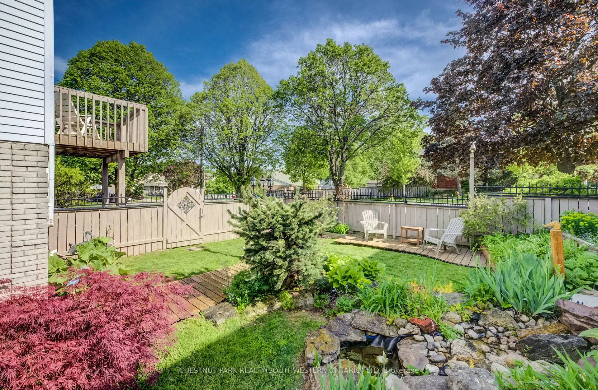 Photo 42 of 135 Royal Orchard Drive, Waterloo — HOMEH
