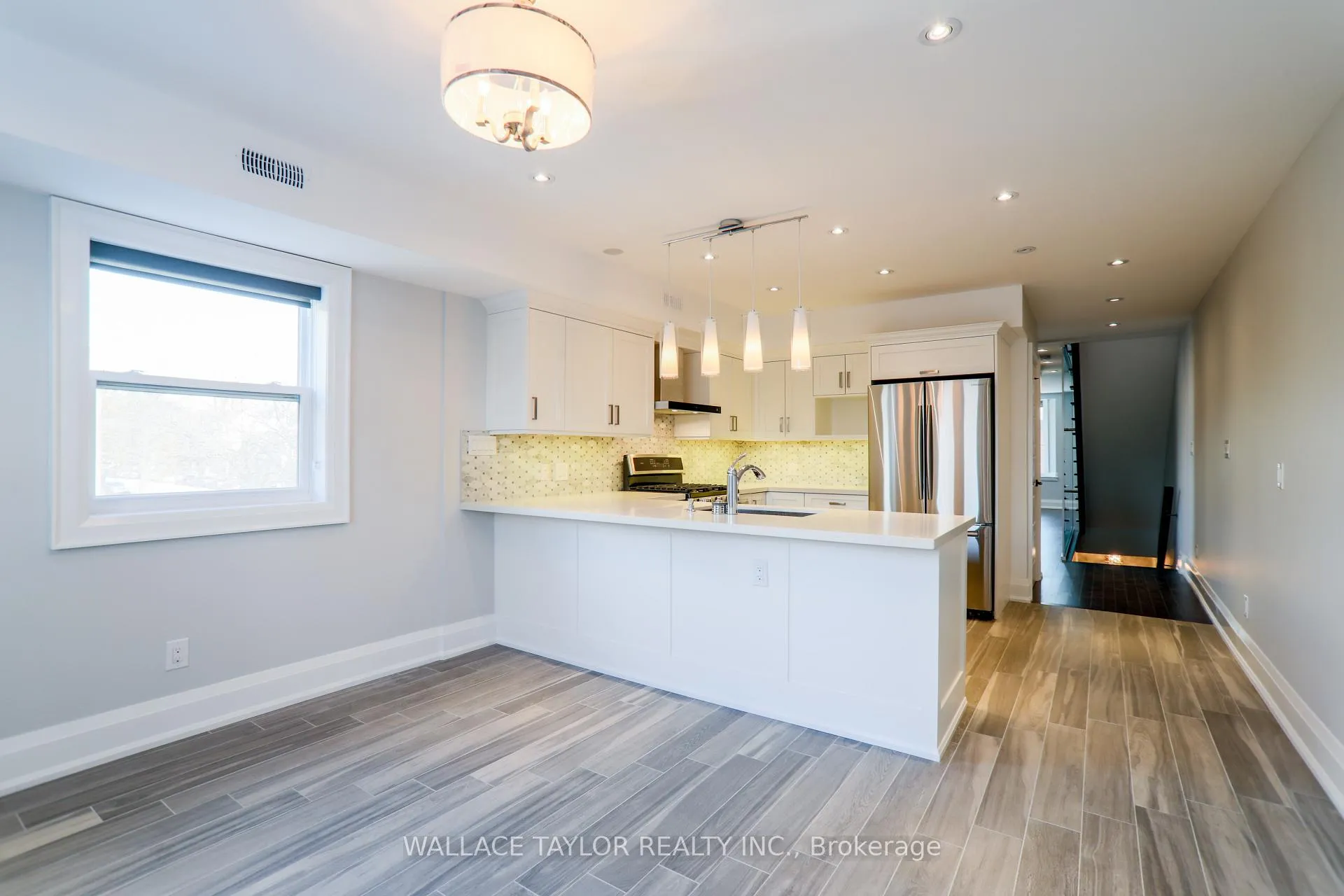 Photo 5 of Unit UPPER, 148 Carlaw Avenue, Toronto, South Riverdale — HOMEH
