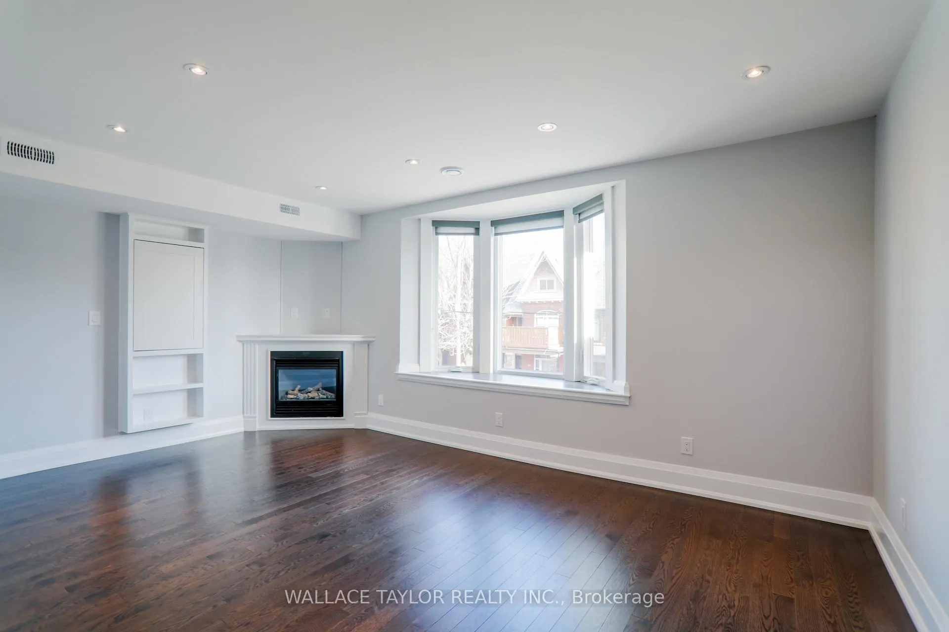 Photo 10 of Unit UPPER, 148 Carlaw Avenue, Toronto, South Riverdale — HOMEH