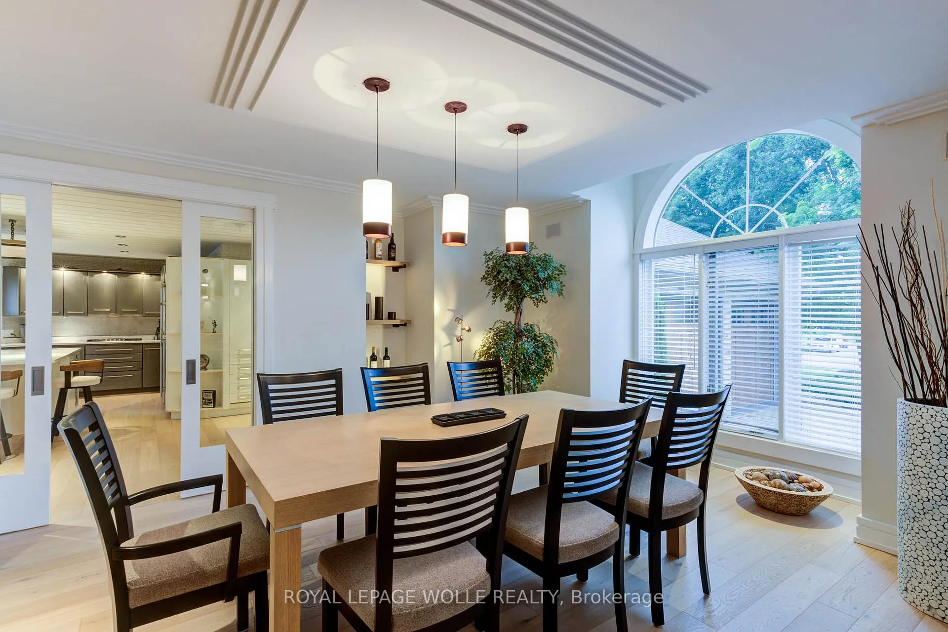 Photo 5 of 14 James Court, Wellesley — HOMEH
