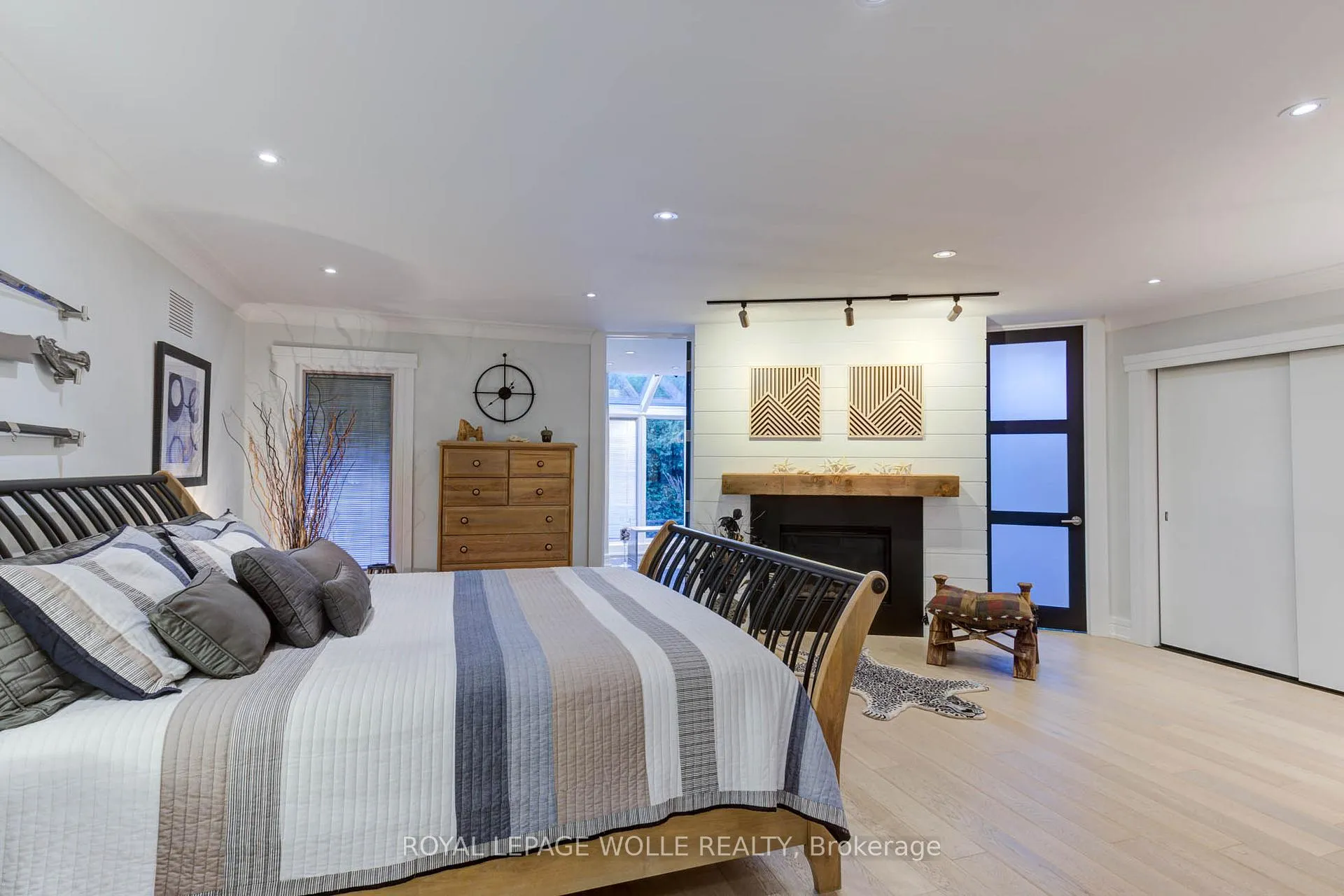 Photo 8 of 14 James Court, Wellesley — HOMEH