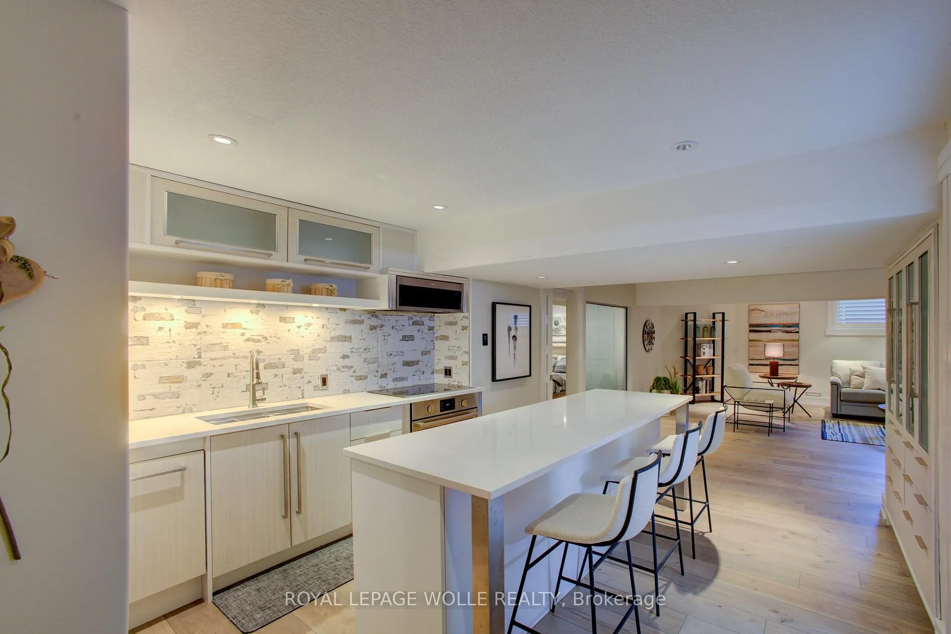 Photo 23 of 14 James Court, Wellesley — HOMEH