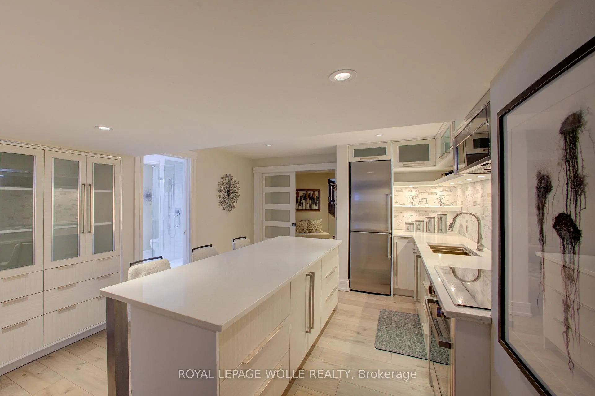 Photo 24 of 14 James Court, Wellesley — HOMEH