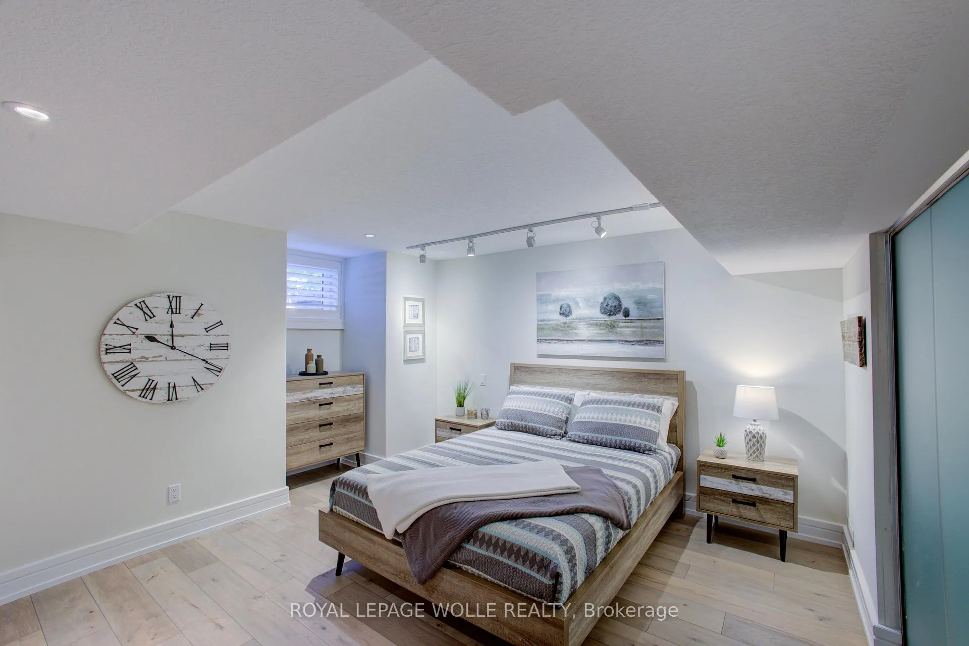 Photo 27 of 14 James Court, Wellesley — HOMEH