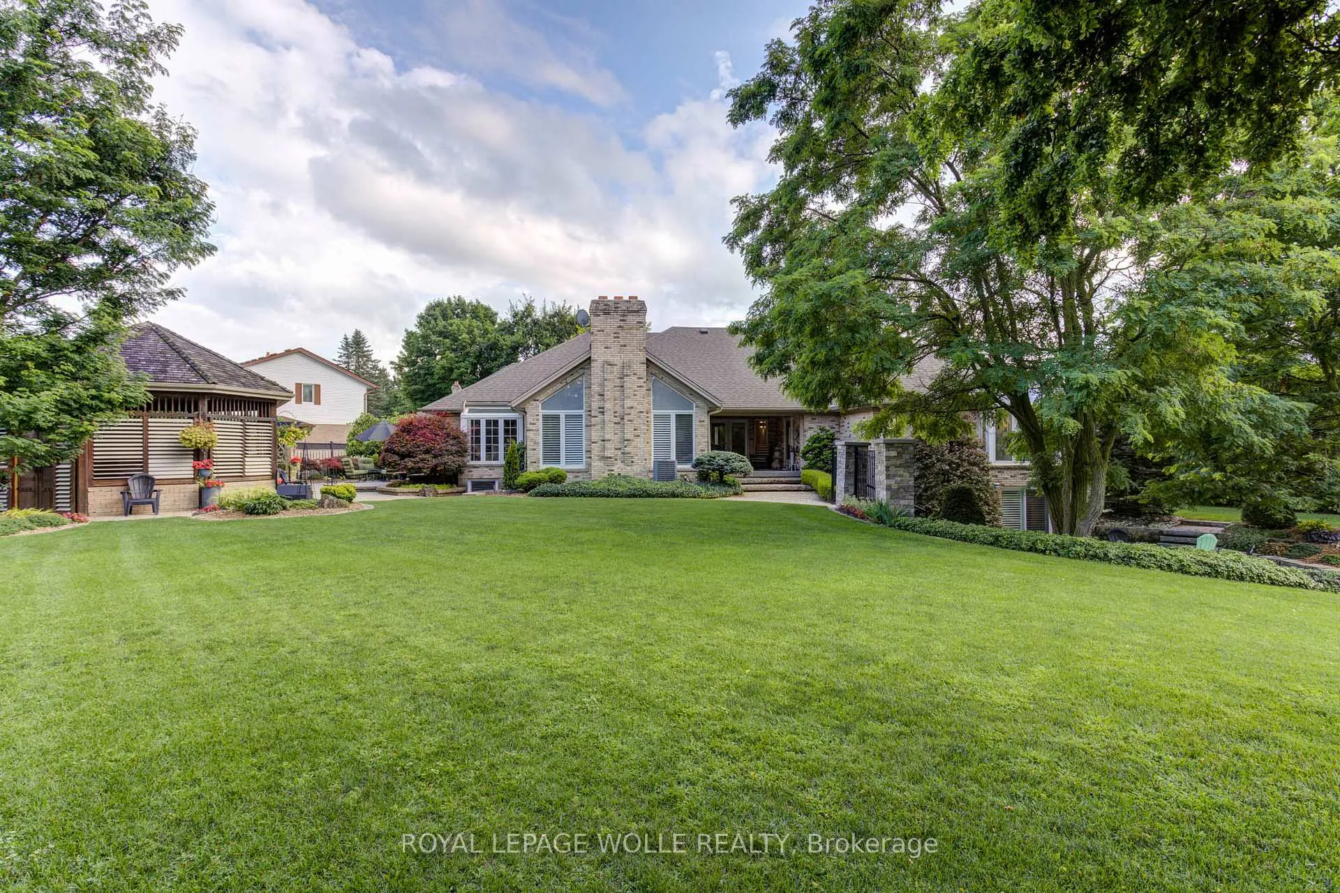 Photo 32 of 14 James Court, Wellesley — HOMEH