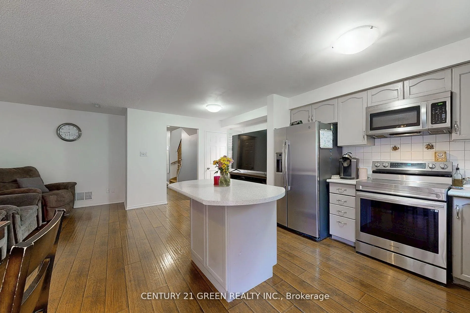 Photo 7 of 57 Kelso Crescent, Vaughan, Maple — HOMEH