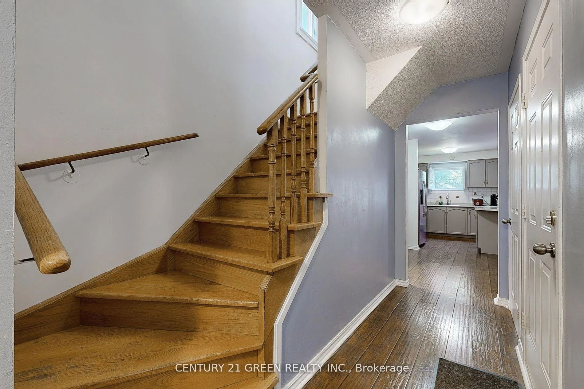 Photo 14 of 57 Kelso Crescent, Vaughan, Maple — HOMEH