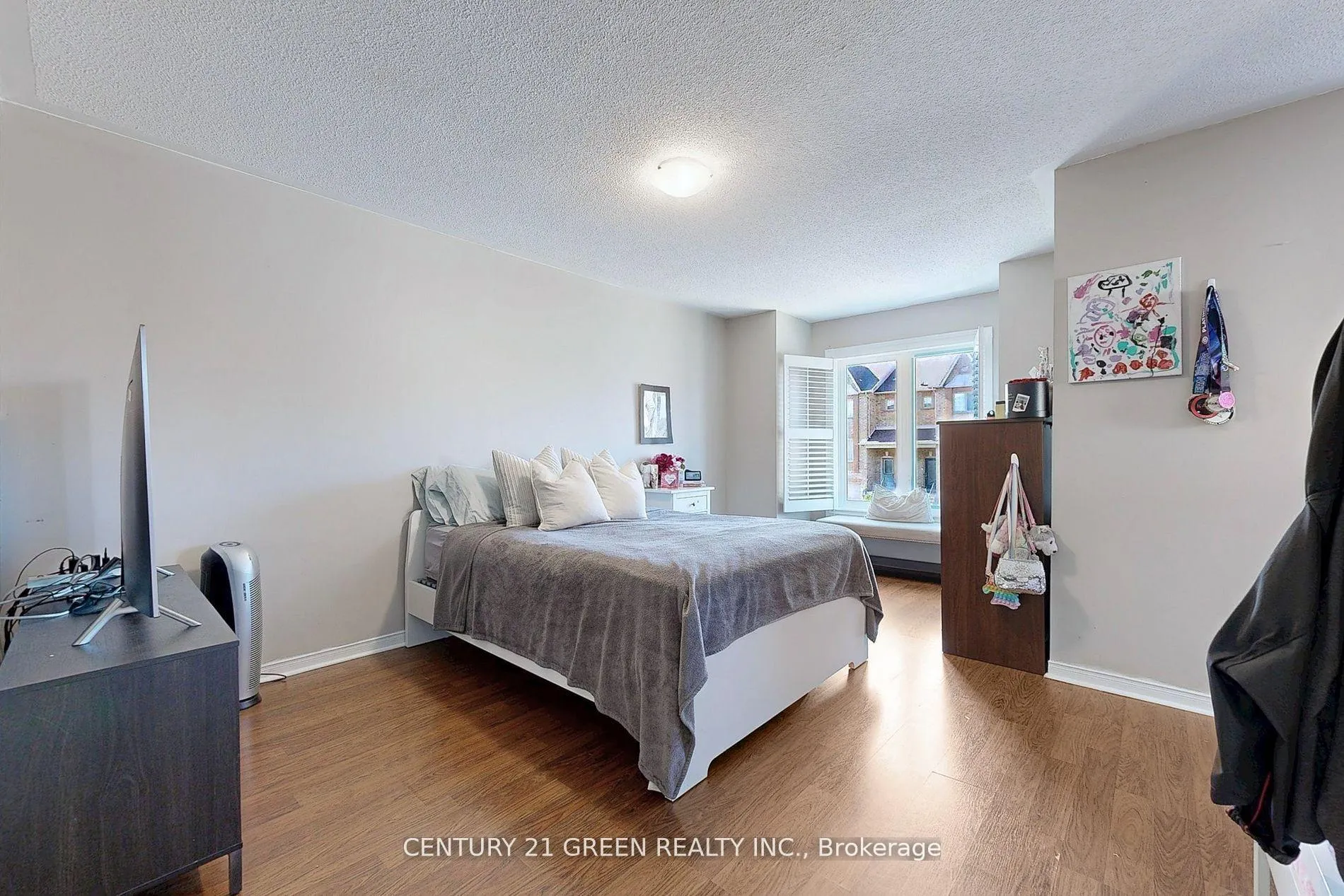 Photo 15 of 57 Kelso Crescent, Vaughan, Maple — HOMEH