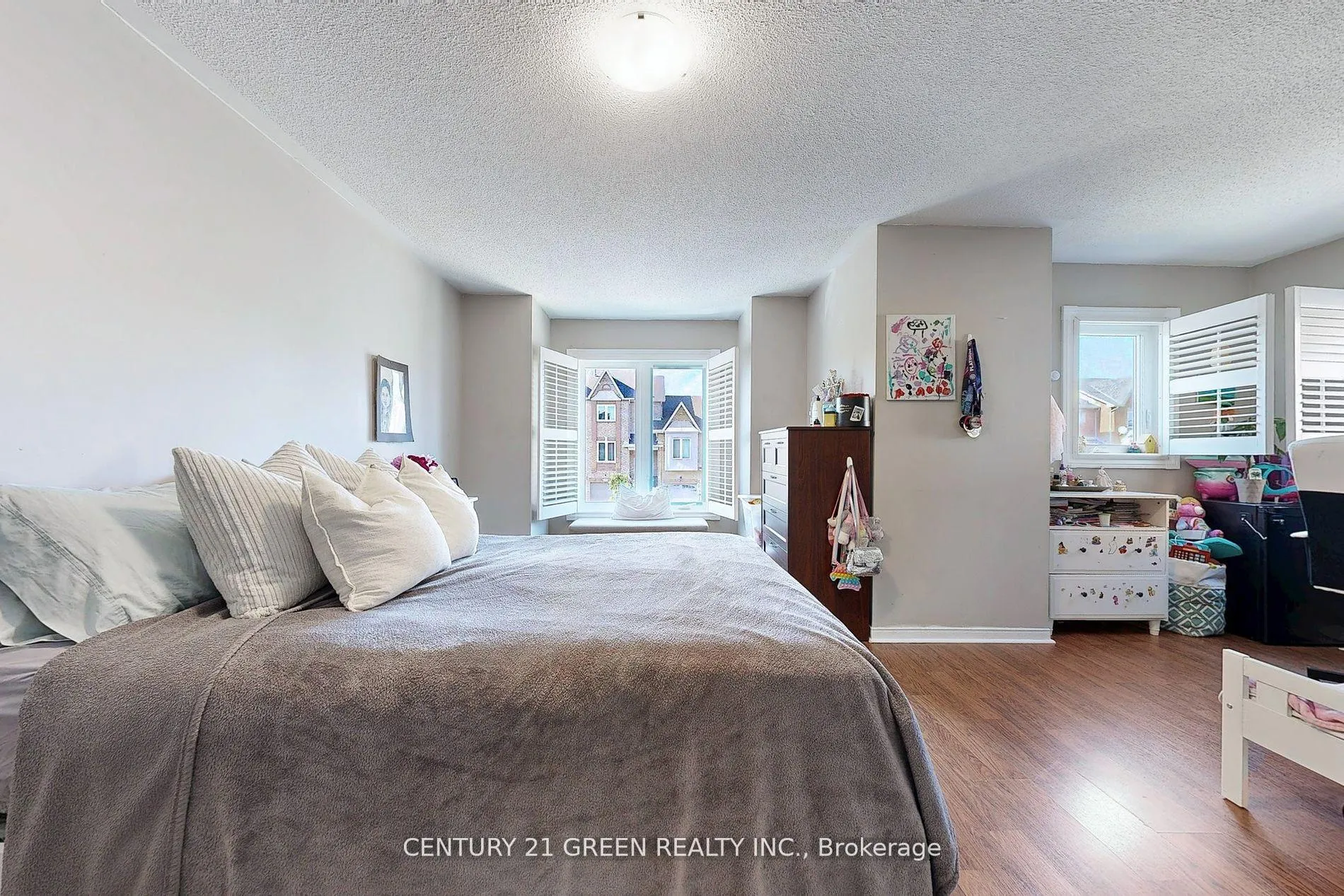 Photo 17 of 57 Kelso Crescent, Vaughan, Maple — HOMEH