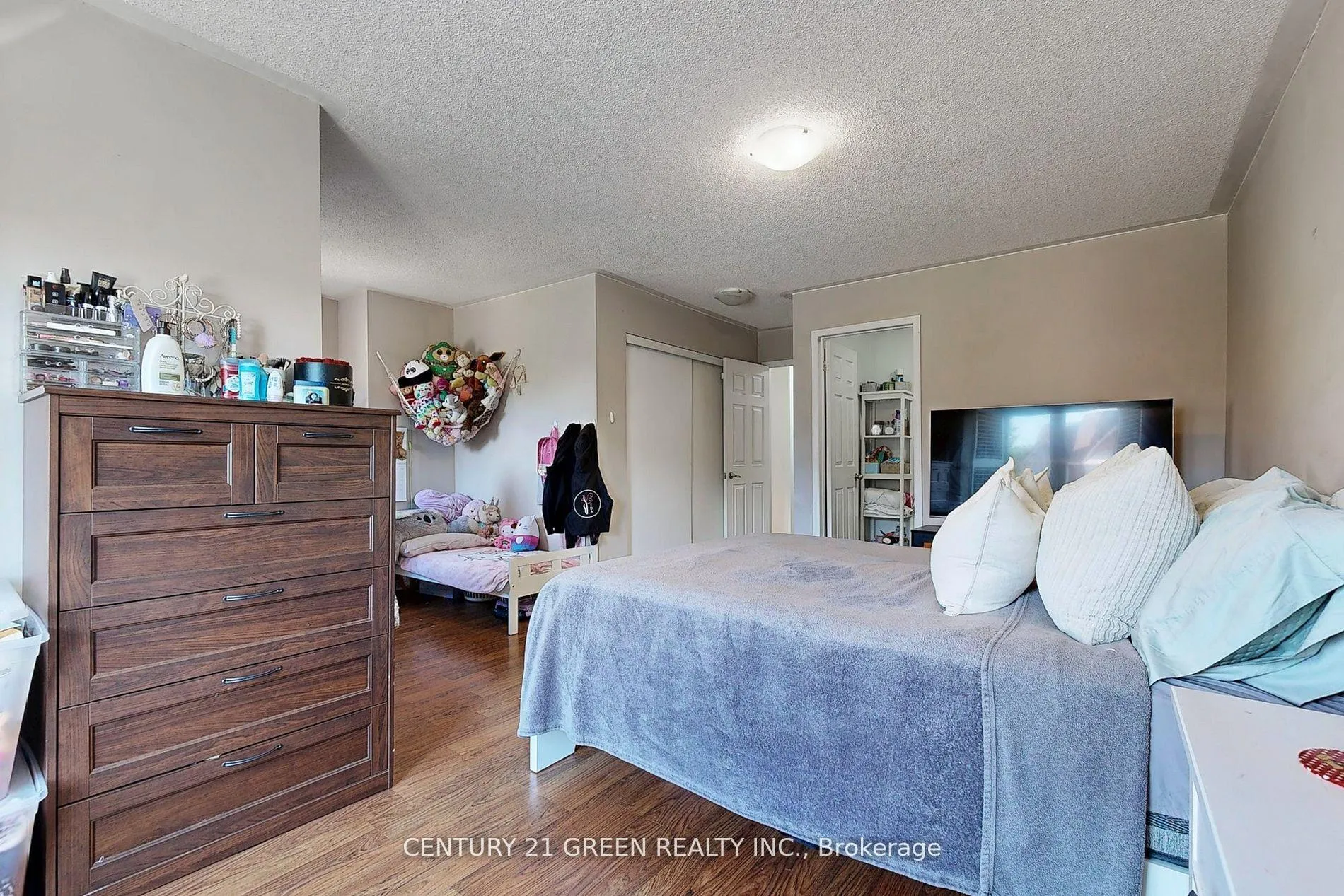 Photo 19 of 57 Kelso Crescent, Vaughan, Maple — HOMEH