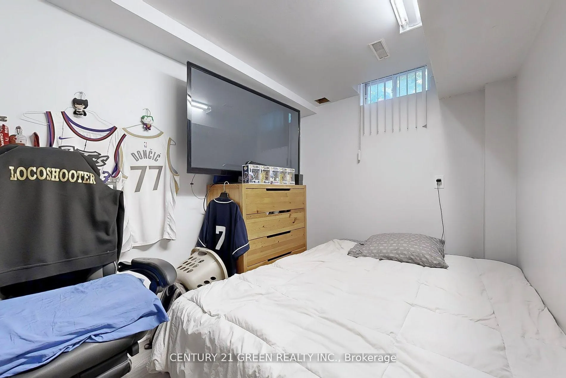 Photo 34 of 57 Kelso Crescent, Vaughan, Maple — HOMEH