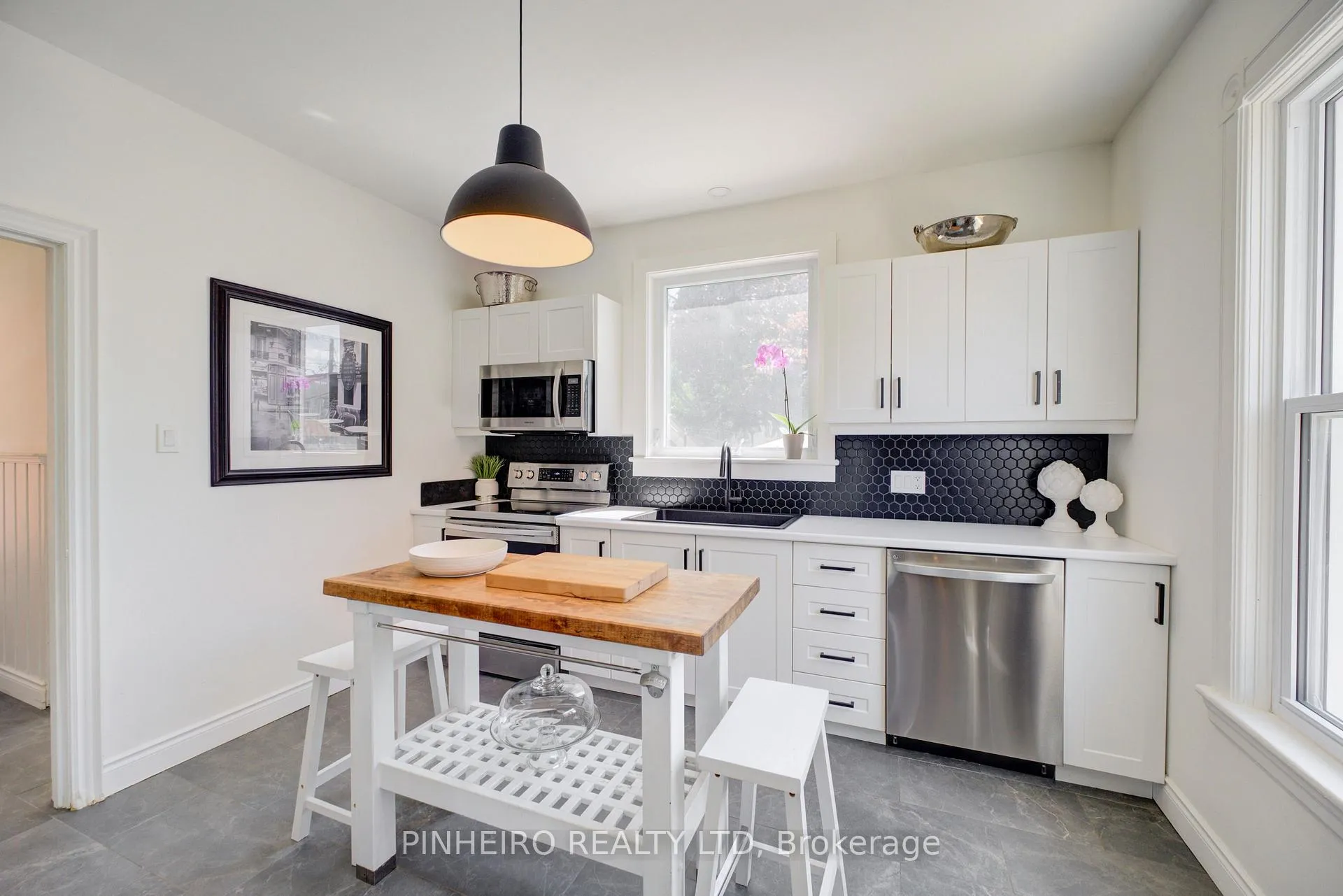 Photo 15 of 42 Fifth Avenue, St. Thomas — HOMEH