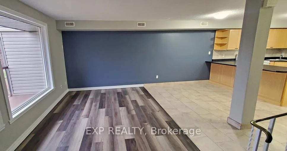 Photo 2 of Unit 3, 246 Lakeshore Road, St. Catharines, Vine/Linwell — HOMEH
