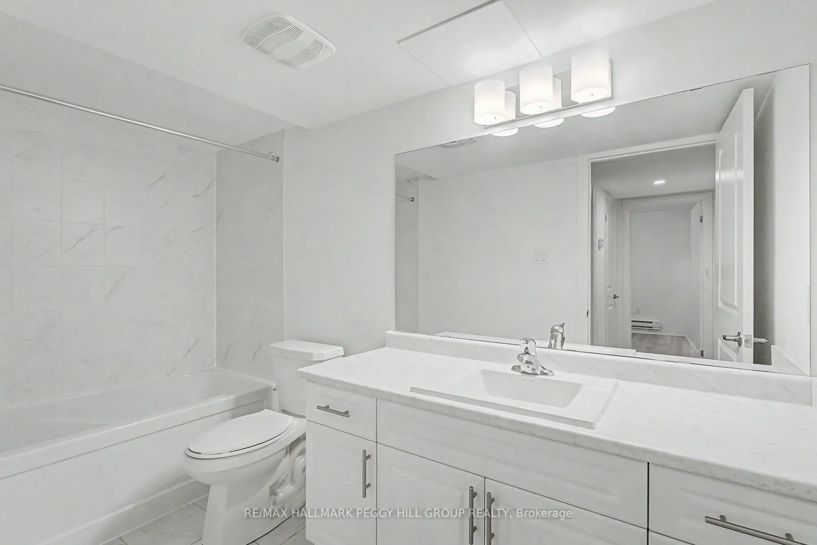 Photo 8 of Unit Lower, 112 West Oak Trail, Barrie, Rural Barrie Southeast — HOMEH