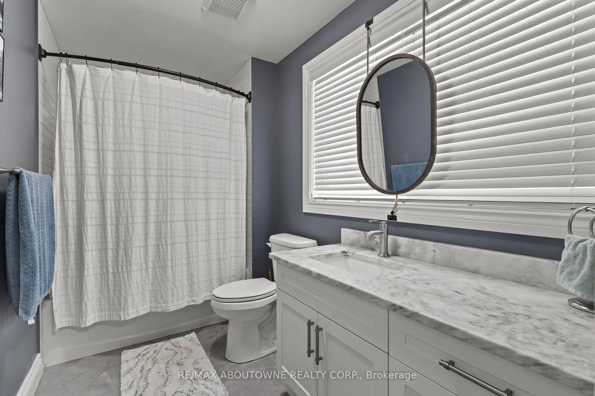 Photo 15 of 214 Binbrook Road, Hamilton, Rural Glanbrook — HOMEH